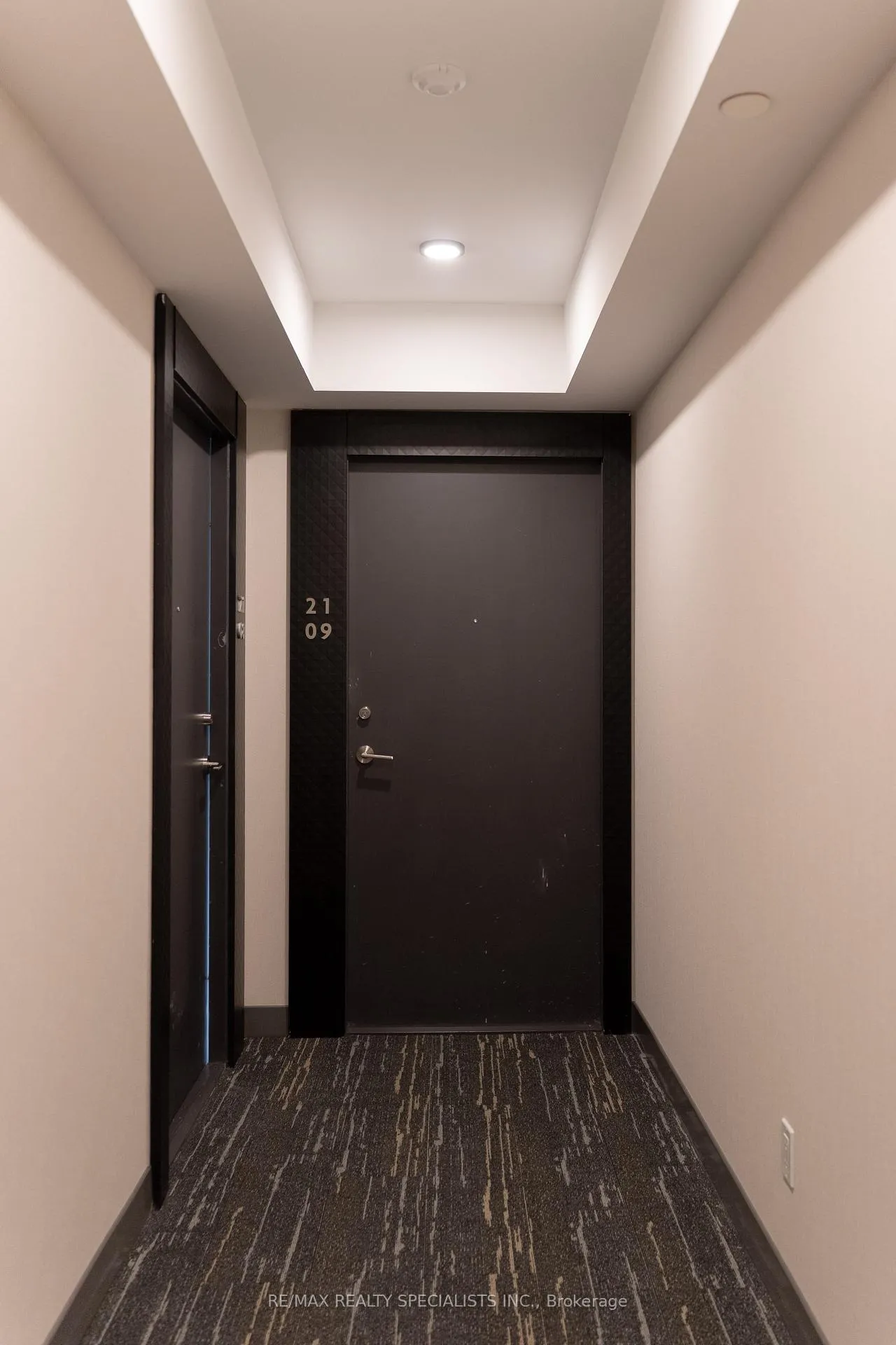 Photo 17 of Unit 2109, 8 Wellesley Street W, Toronto, Bay Street Corridor — HOMEH