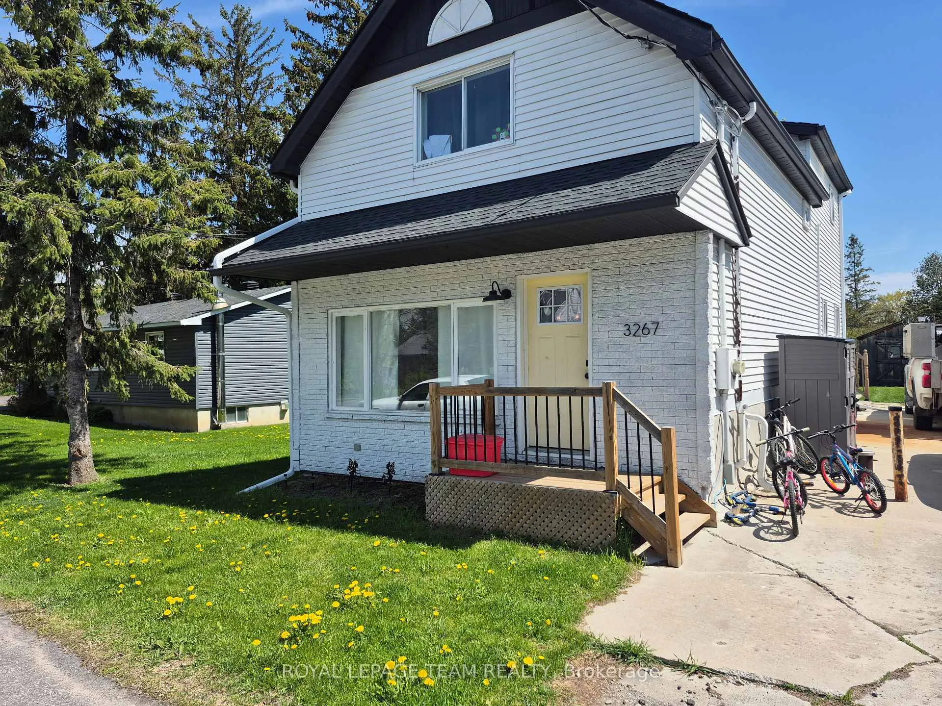 Photo 2 of 3267 Yorks Corners Road S, Ottawa, Osgoode Twp (East) (Incl Kenmore) — HOMEH