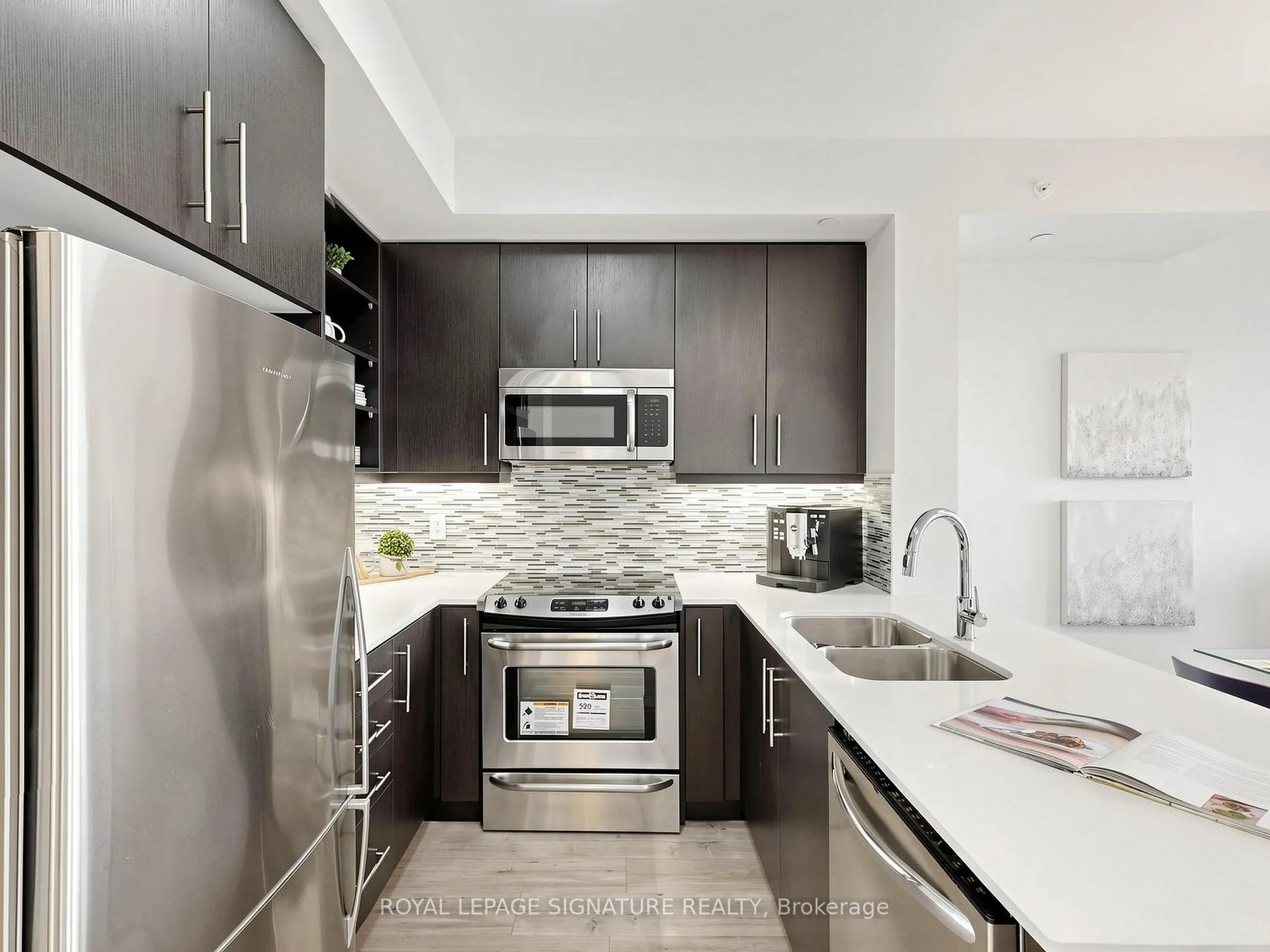 Photo 10 of Unit 1210, 55 Oneida Crescent, Richmond Hill, Langstaff — HOMEH