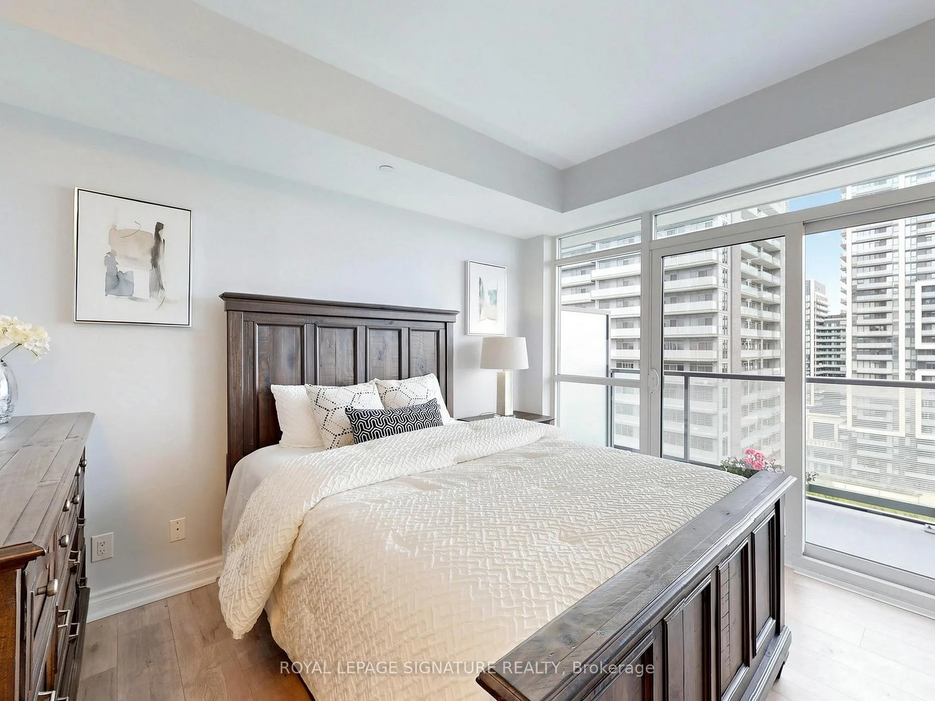 Photo 15 of Unit 1210, 55 Oneida Crescent, Richmond Hill, Langstaff — HOMEH