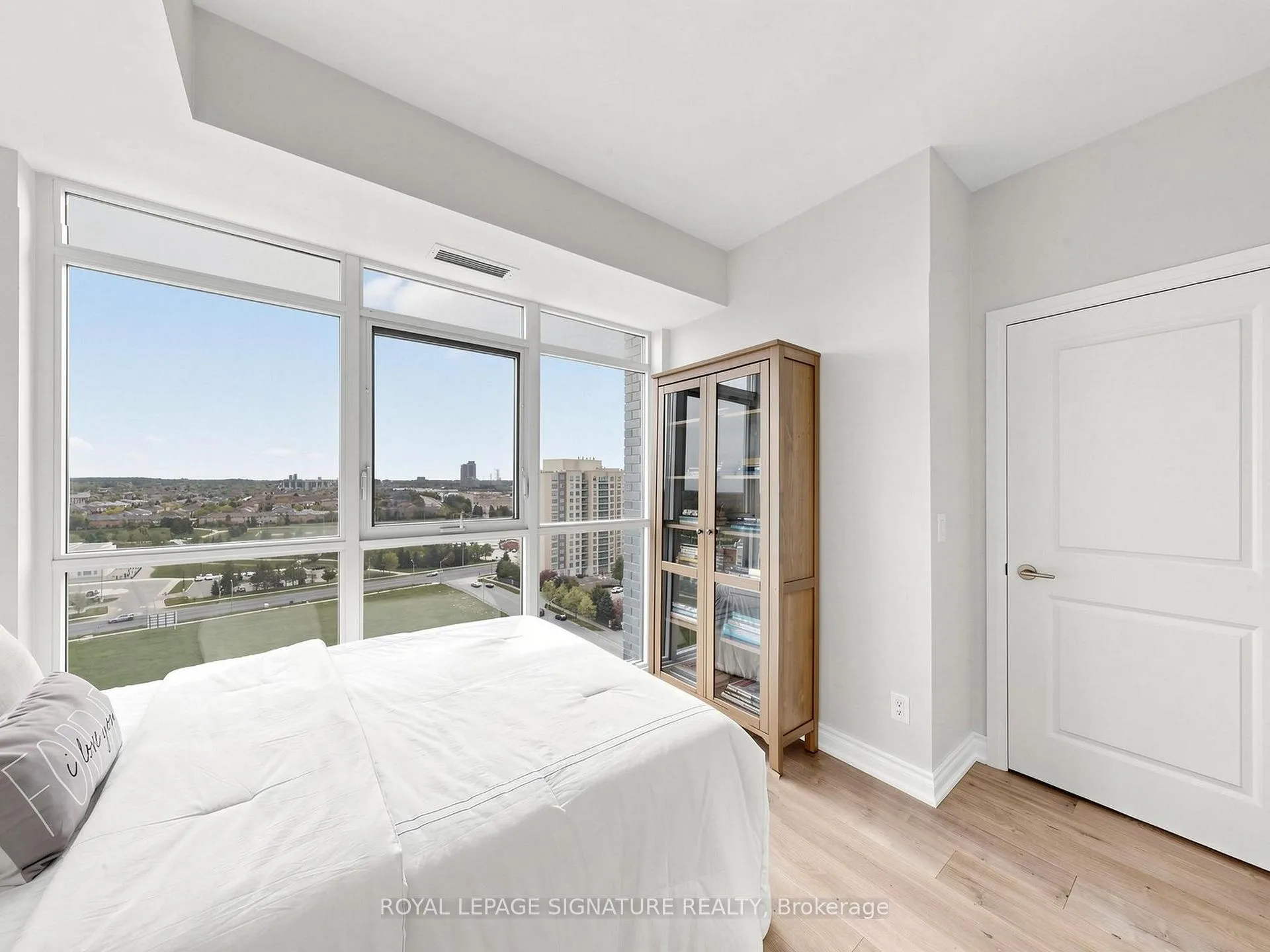 Photo 20 of Unit 1210, 55 Oneida Crescent, Richmond Hill, Langstaff — HOMEH