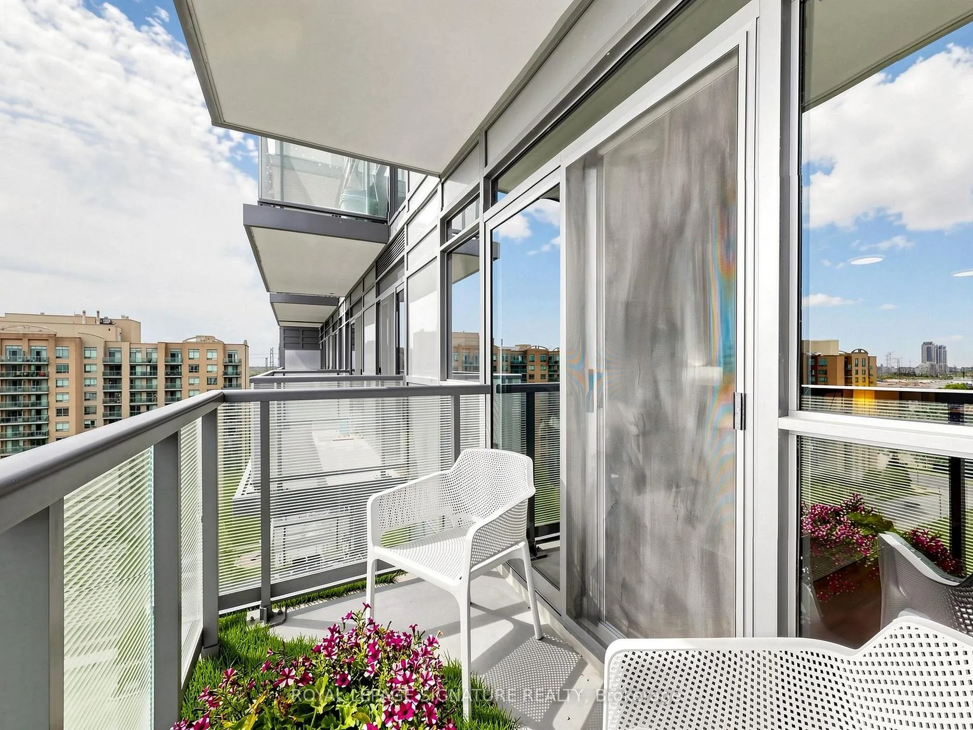 Photo 26 of Unit 1210, 55 Oneida Crescent, Richmond Hill, Langstaff — HOMEH