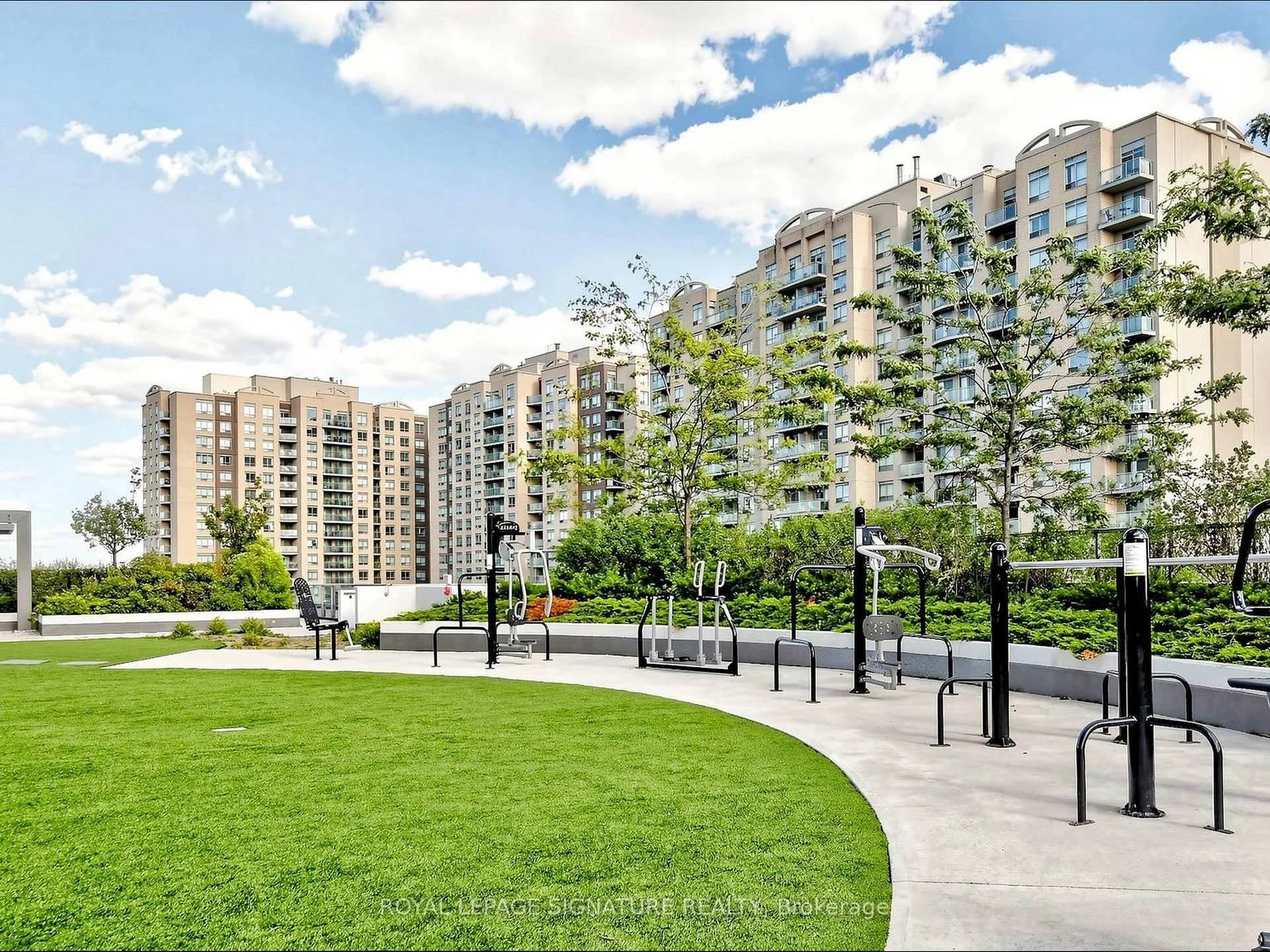Photo 37 of Unit 1210, 55 Oneida Crescent, Richmond Hill, Langstaff — HOMEH