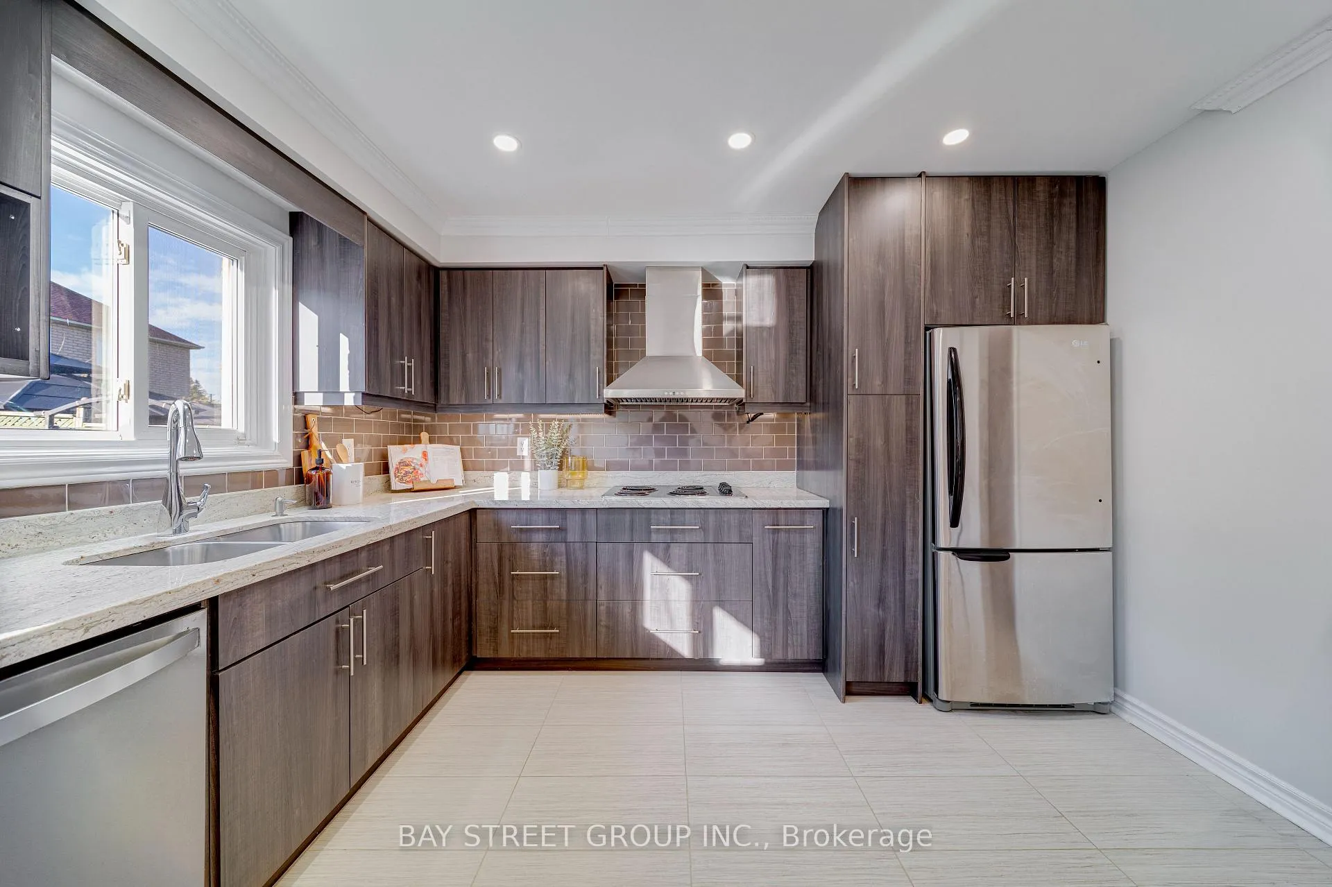 Photo 16 of 69 Bilbermar Drive, Richmond Hill, Devonsleigh — HOMEH