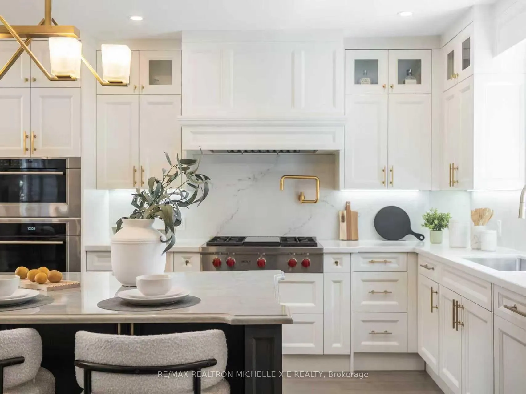 Photo 2 of 15 Strathallan Boulevard, Toronto, Lawrence Park South — HOMEH