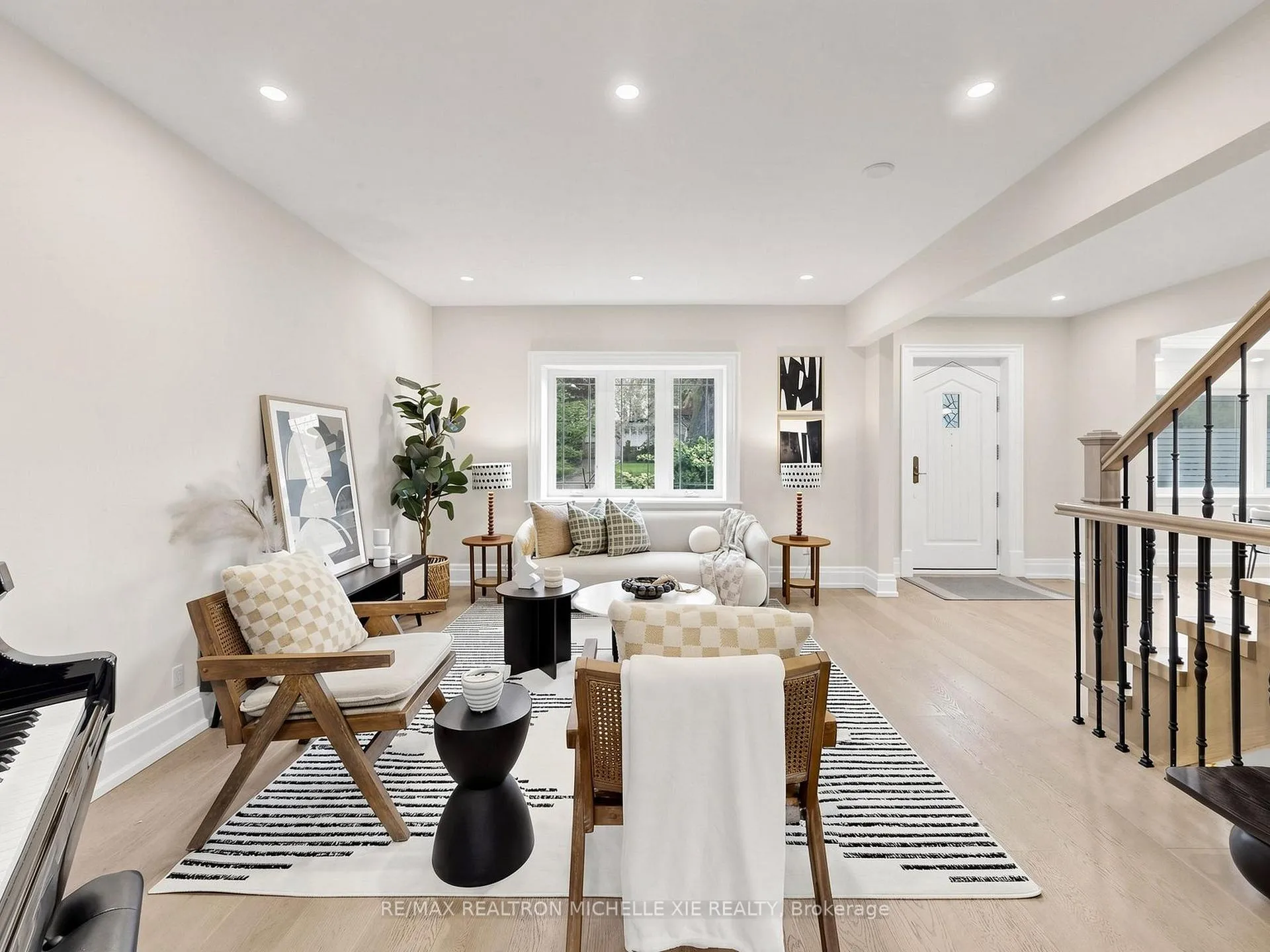 Photo 6 of 15 Strathallan Boulevard, Toronto, Lawrence Park South — HOMEH