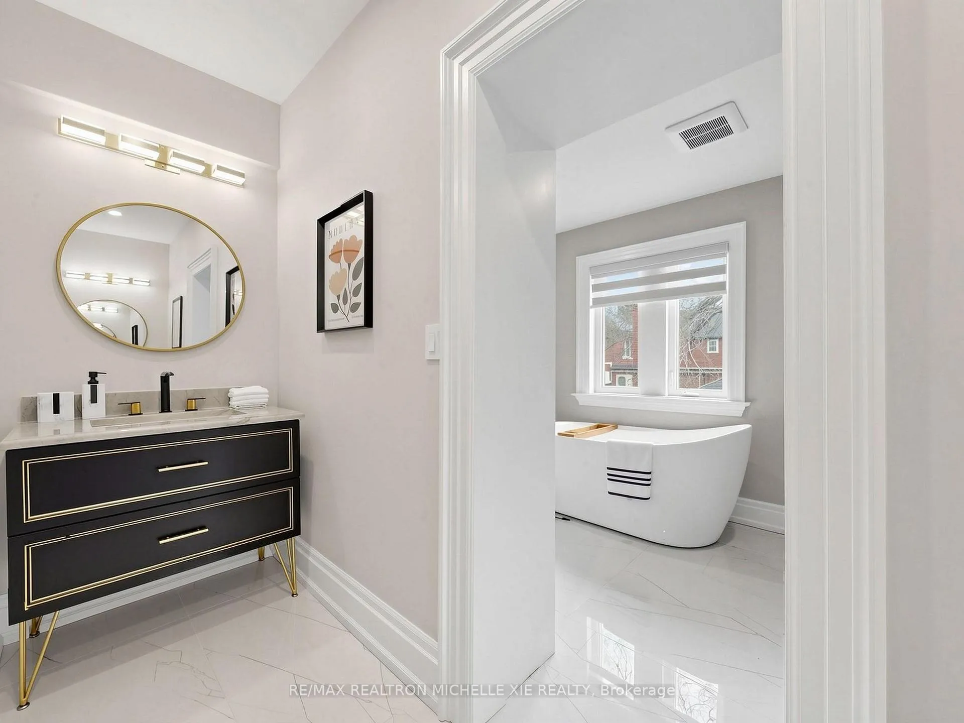 Photo 25 of 15 Strathallan Boulevard, Toronto, Lawrence Park South — HOMEH