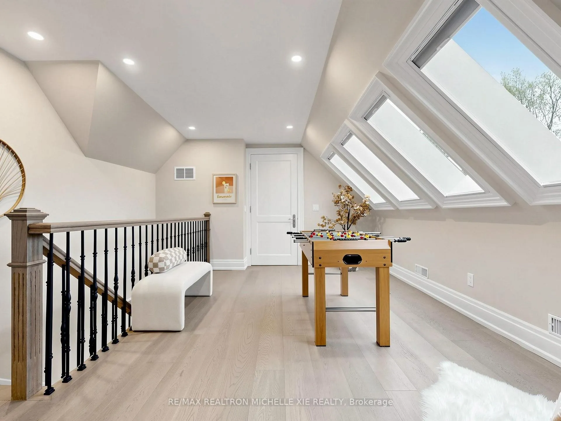 Photo 34 of 15 Strathallan Boulevard, Toronto, Lawrence Park South — HOMEH