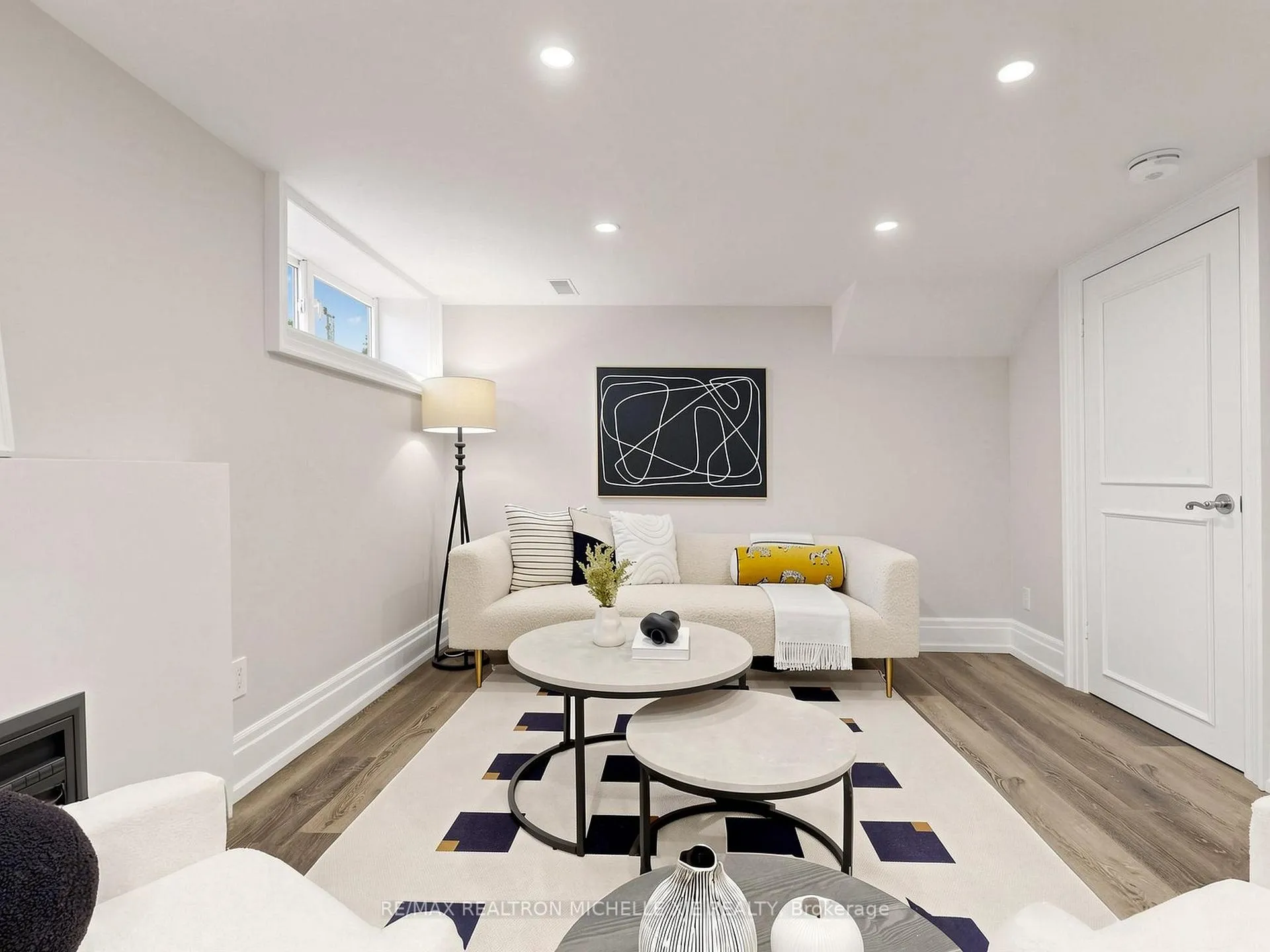 Photo 38 of 15 Strathallan Boulevard, Toronto, Lawrence Park South — HOMEH