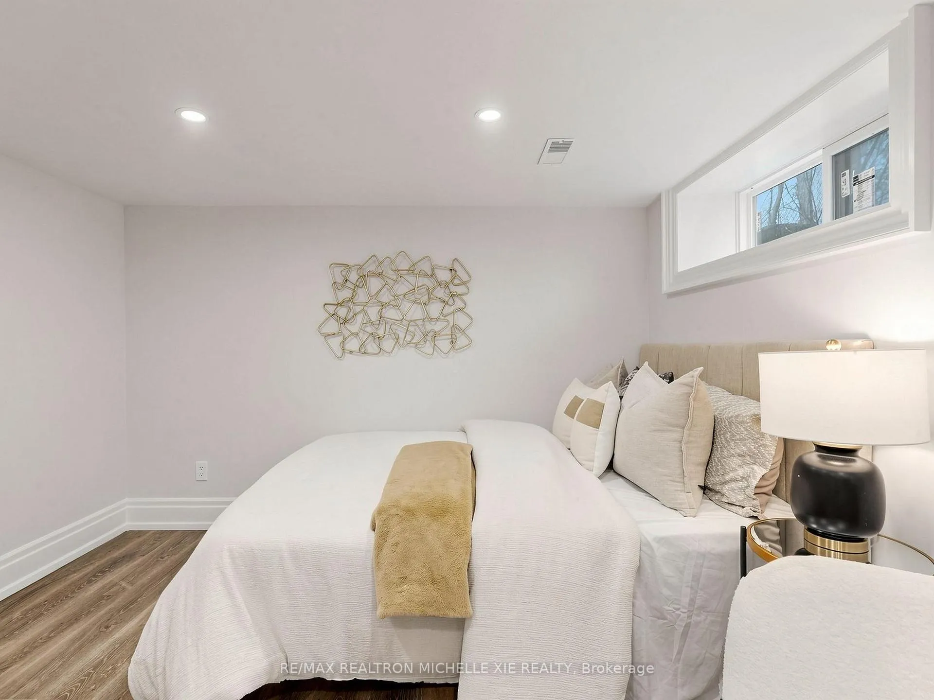 Photo 41 of 15 Strathallan Boulevard, Toronto, Lawrence Park South — HOMEH