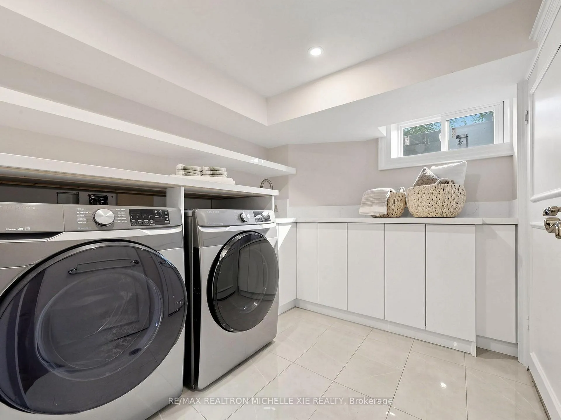 Photo 45 of 15 Strathallan Boulevard, Toronto, Lawrence Park South — HOMEH