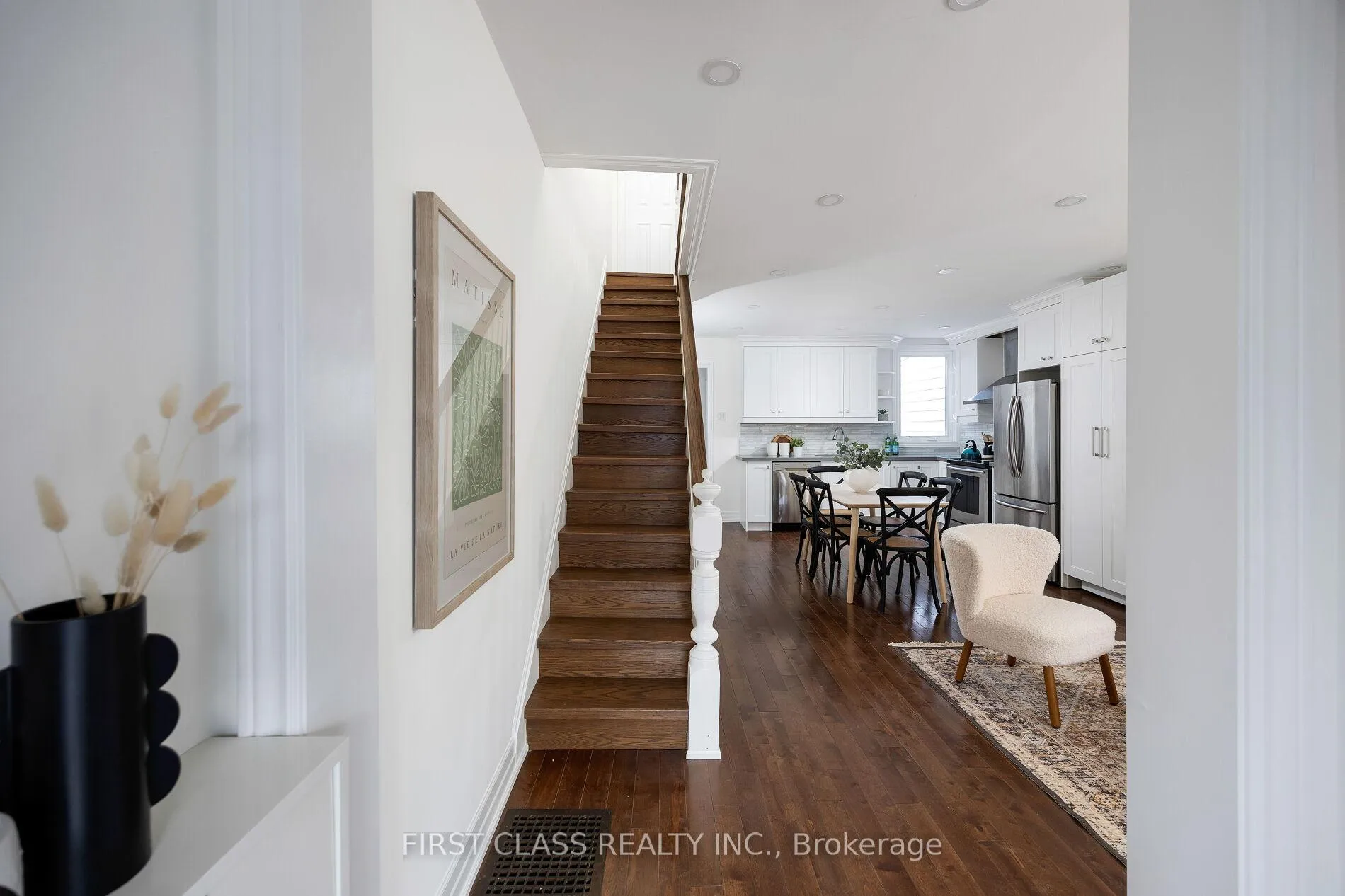 Photo 5 of 121 Galt Avenue, Toronto, South Riverdale — HOMEH