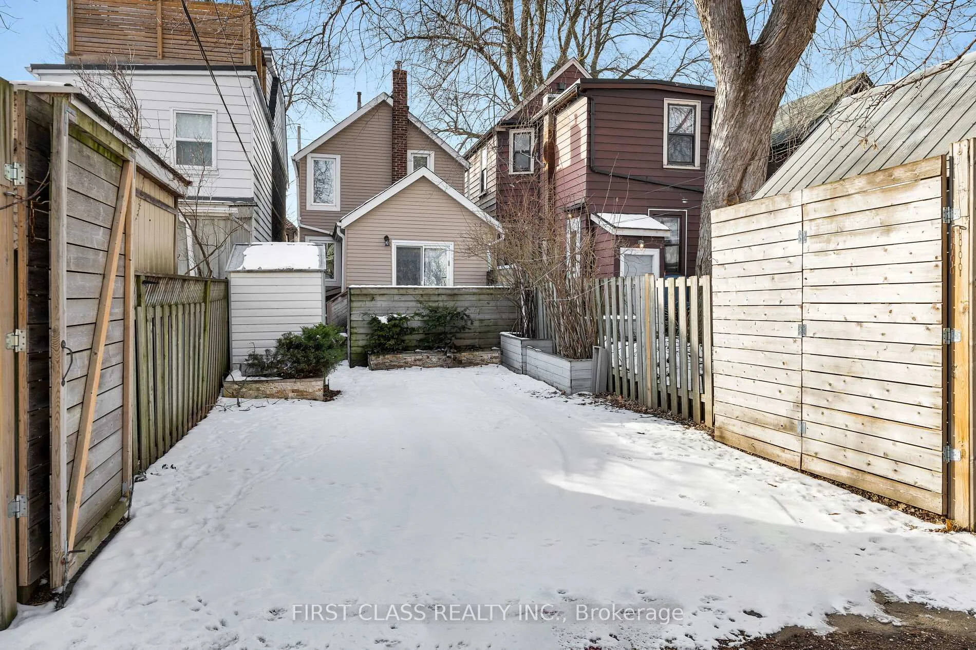 Photo 20 of 121 Galt Avenue, Toronto, South Riverdale — HOMEH