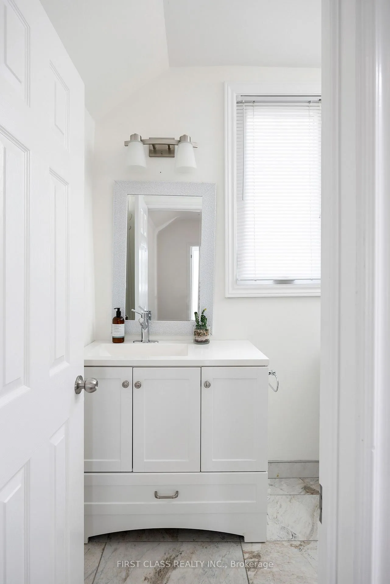 Photo 25 of 121 Galt Avenue, Toronto, South Riverdale — HOMEH