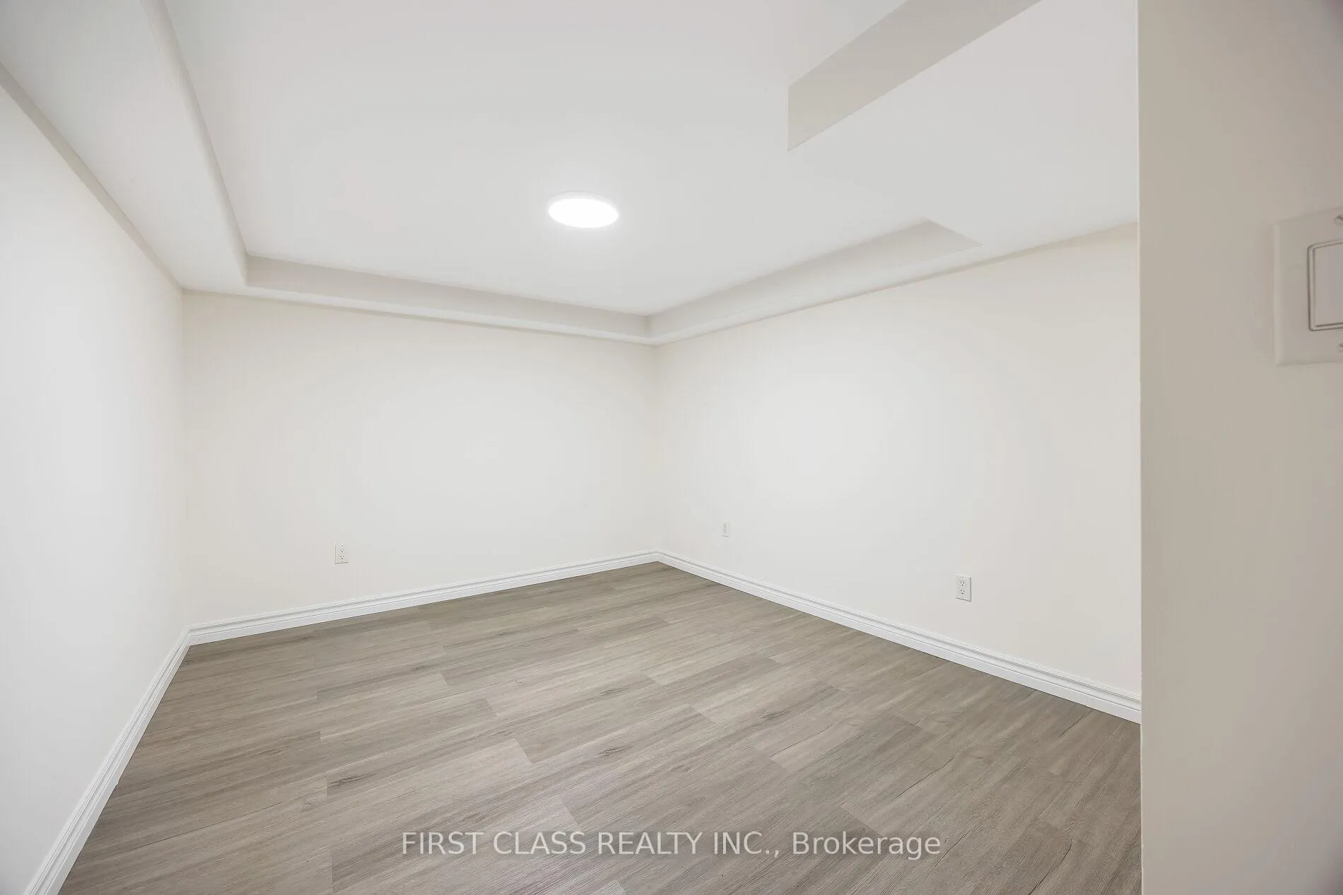 Photo 38 of 121 Galt Avenue, Toronto, South Riverdale — HOMEH