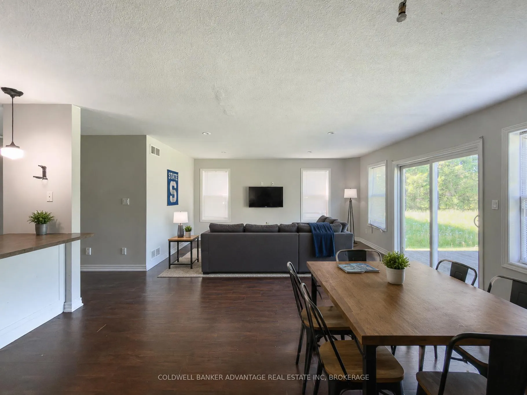 Photo 9 of 597 First Avenue, Welland, N. Welland — HOMEH