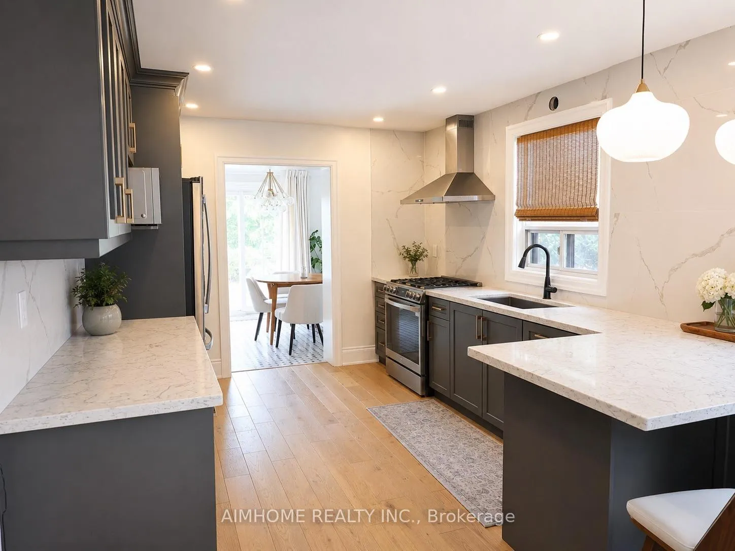 Photo 6 of 136 Presley Avenue W, Scarborough, Clairlea-Birchmount — HOMEH