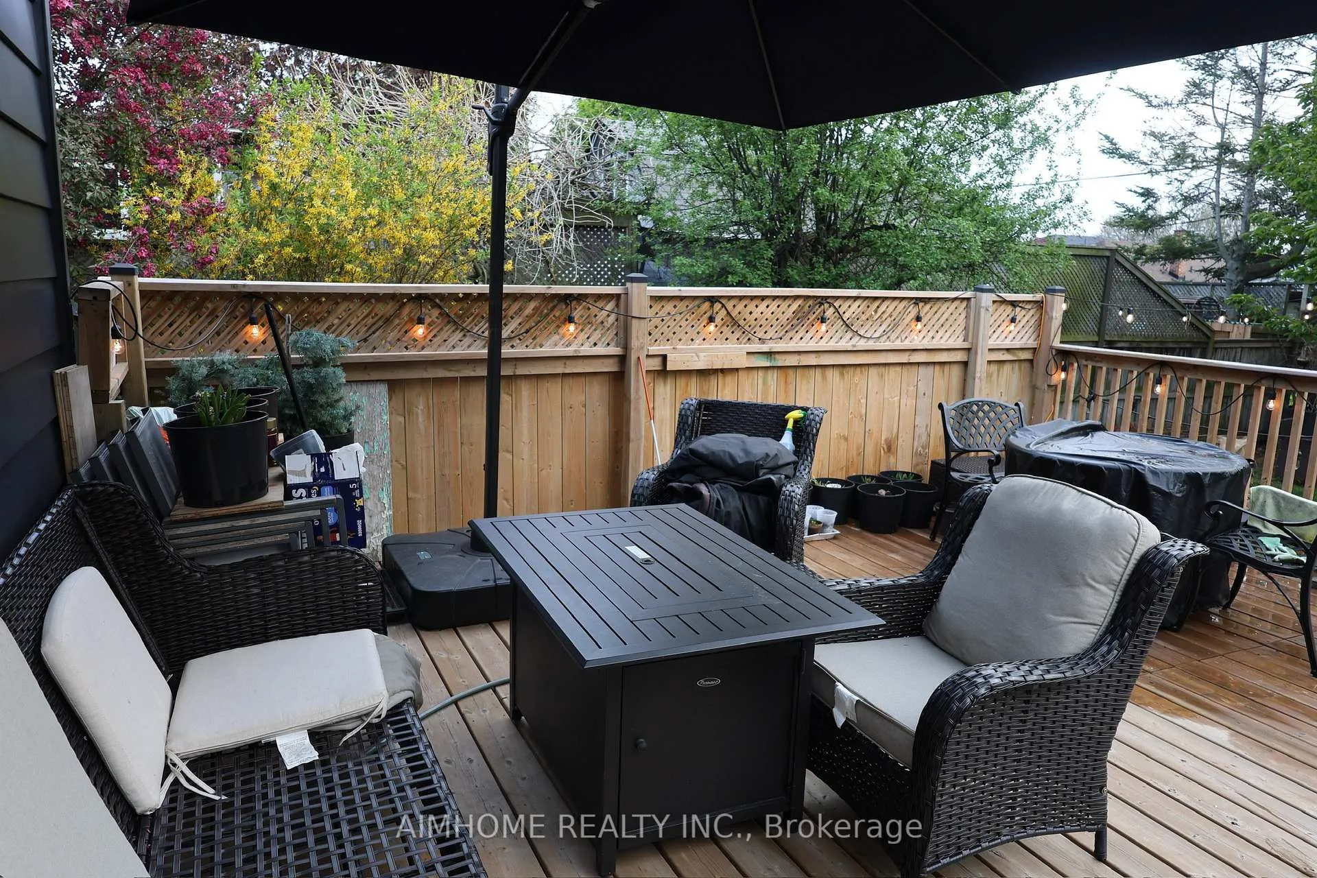Photo 10 of 136 Presley Avenue W, Scarborough, Clairlea-Birchmount — HOMEH