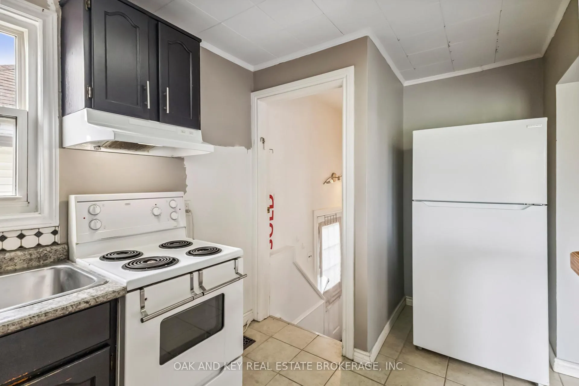 Photo 11 of 487 Burbrook Place, London, East G — HOMEH