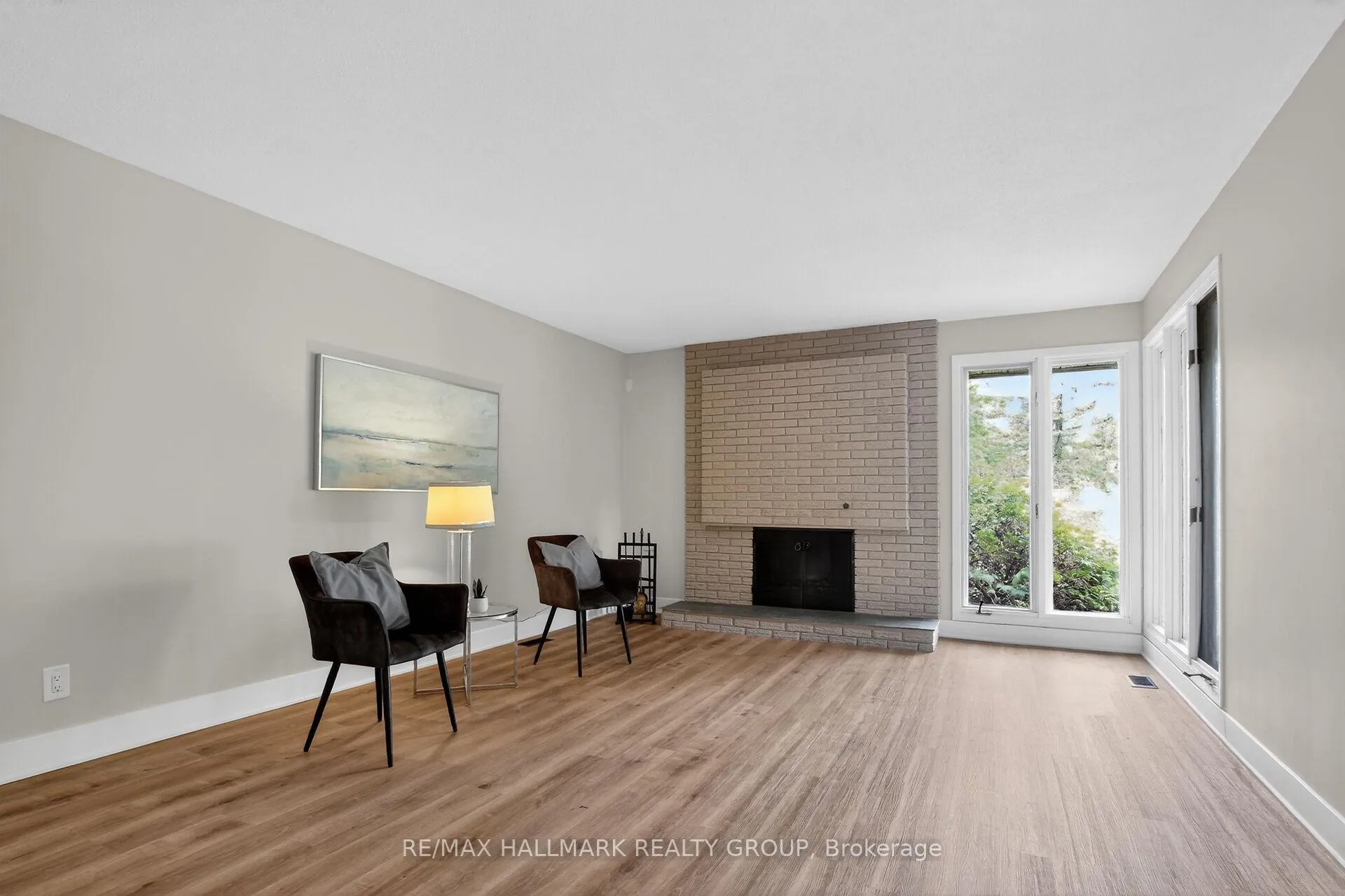 Photo 6 of 2 Birdstone Avenue, Ottawa, Stittsville (Central) — HOMEH