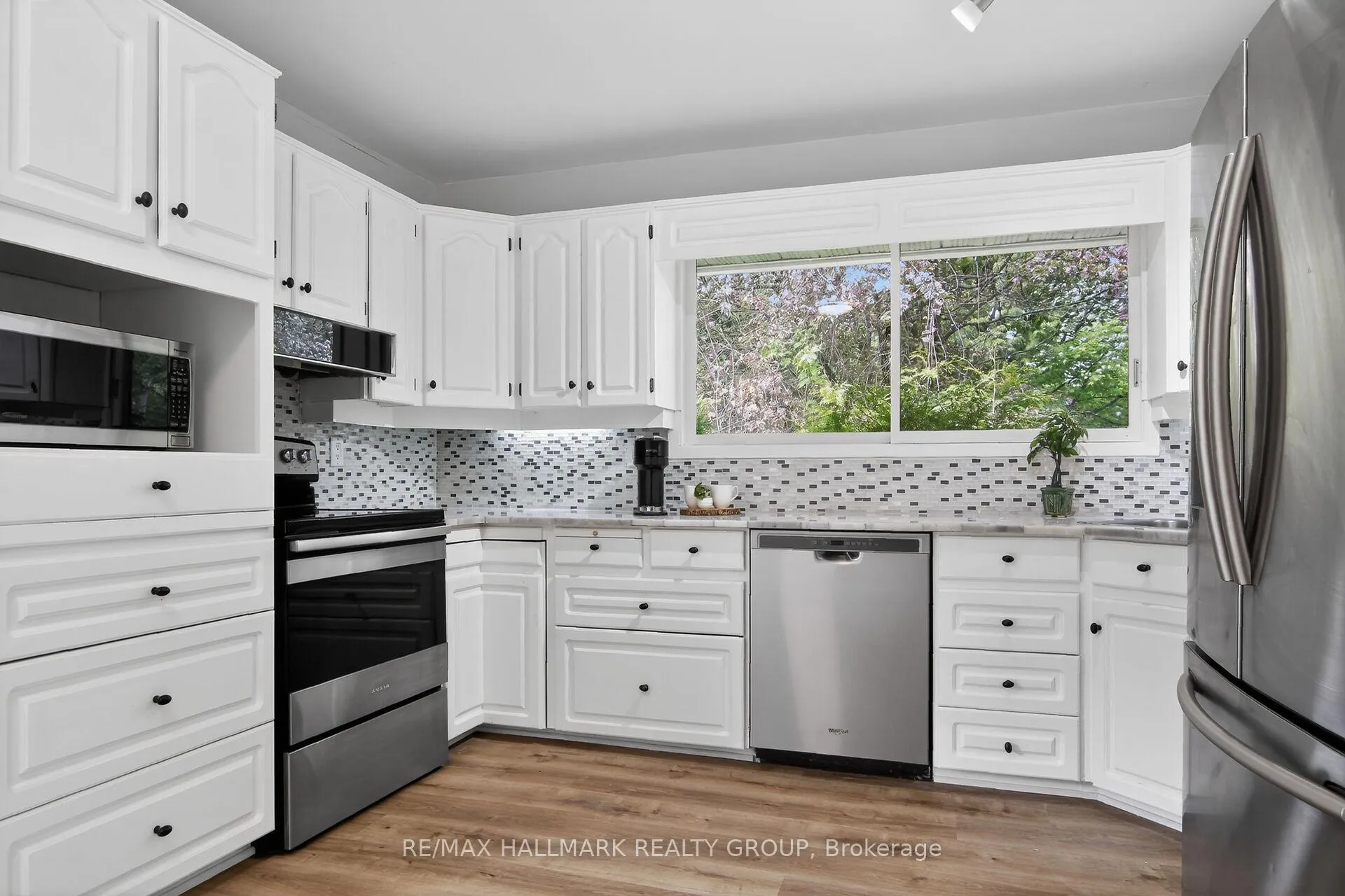 Photo 9 of 2 Birdstone Avenue, Ottawa, Stittsville (Central) — HOMEH