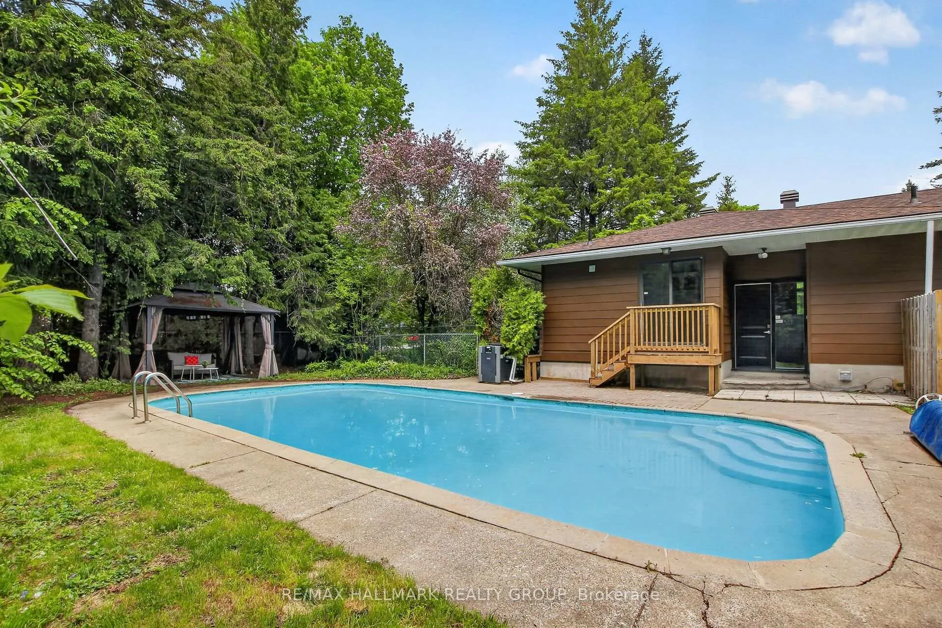 Photo 38 of 2 Birdstone Avenue, Ottawa, Stittsville (Central) — HOMEH