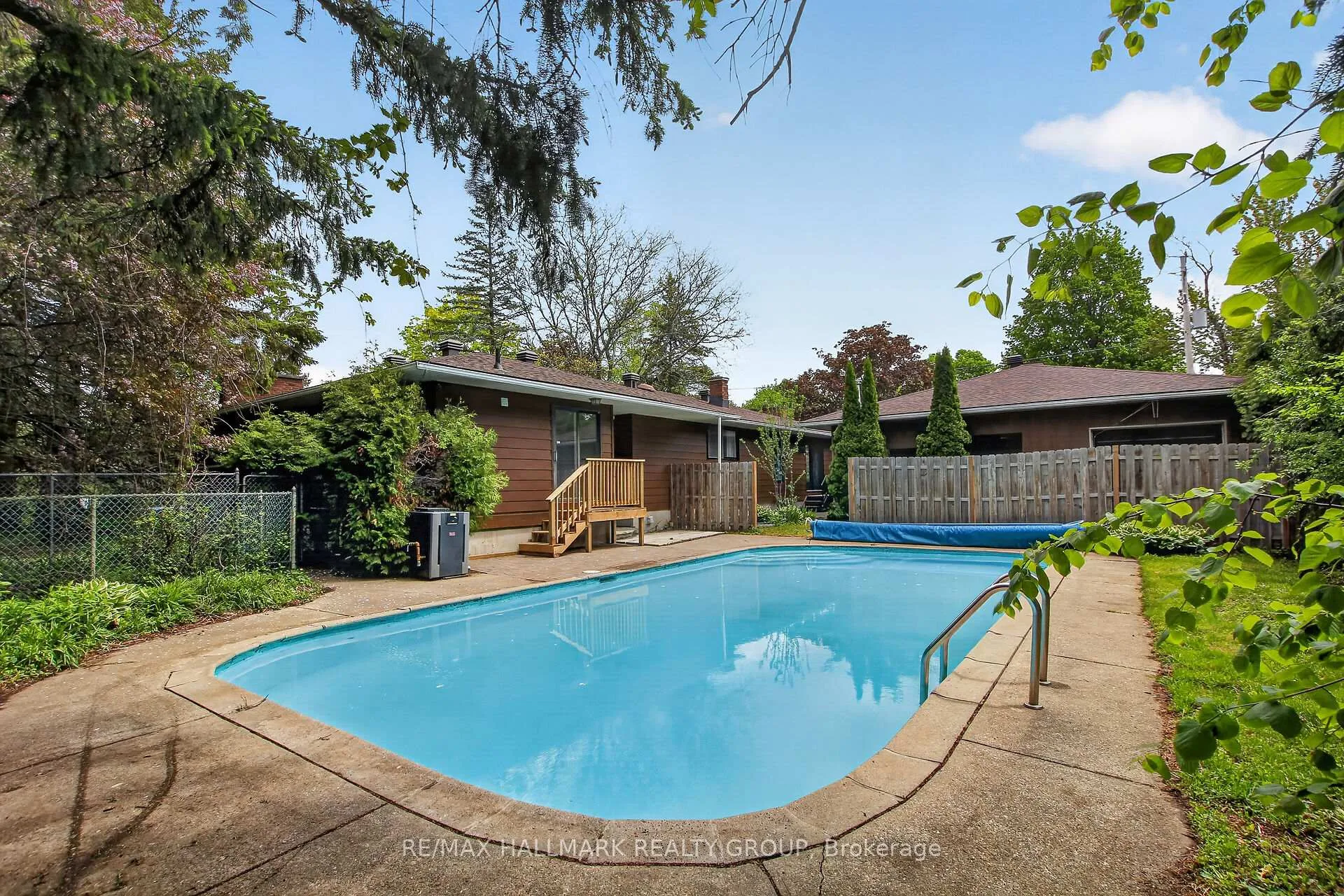 Photo 39 of 2 Birdstone Avenue, Ottawa, Stittsville (Central) — HOMEH