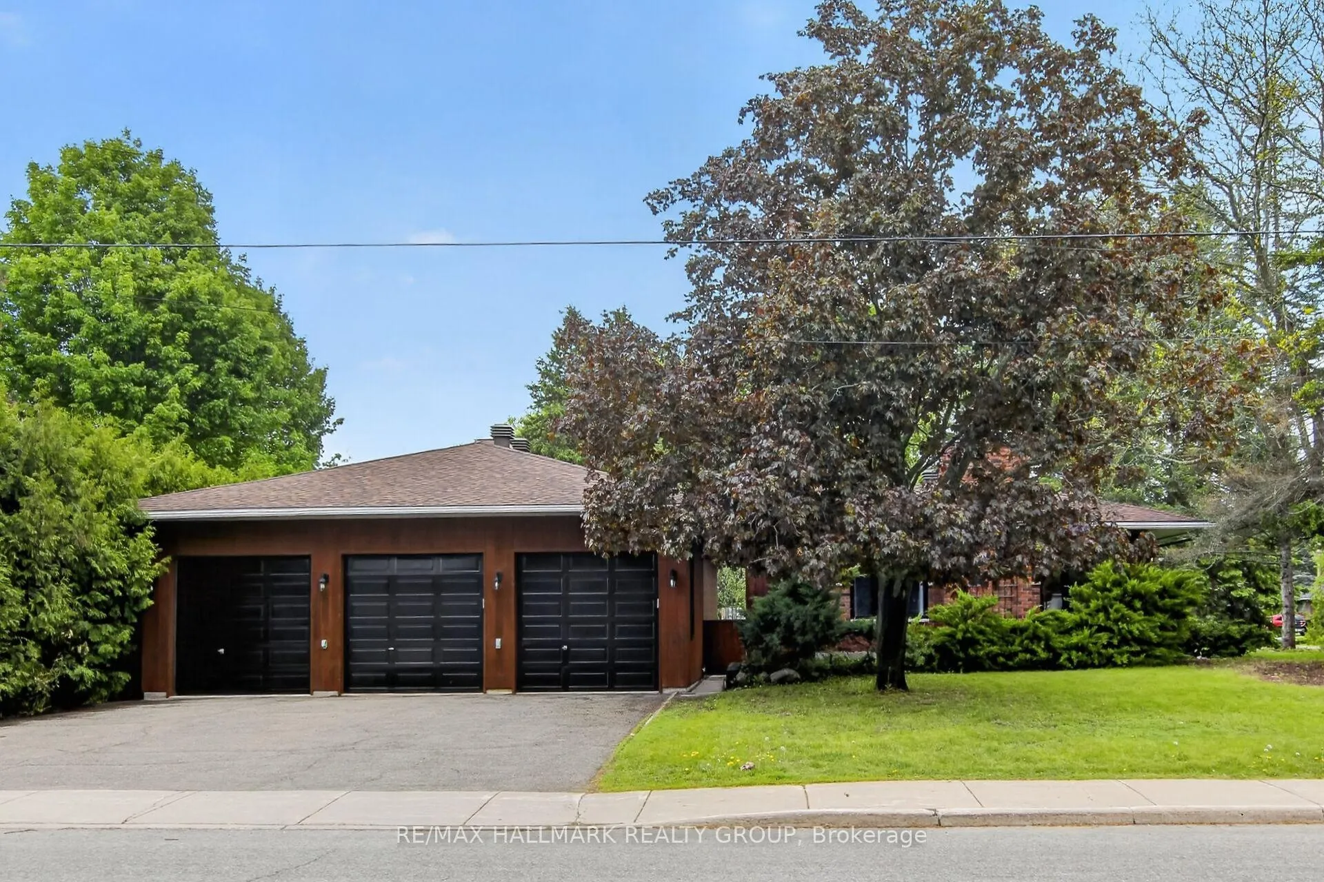 Photo 45 of 2 Birdstone Avenue, Ottawa, Stittsville (Central) — HOMEH