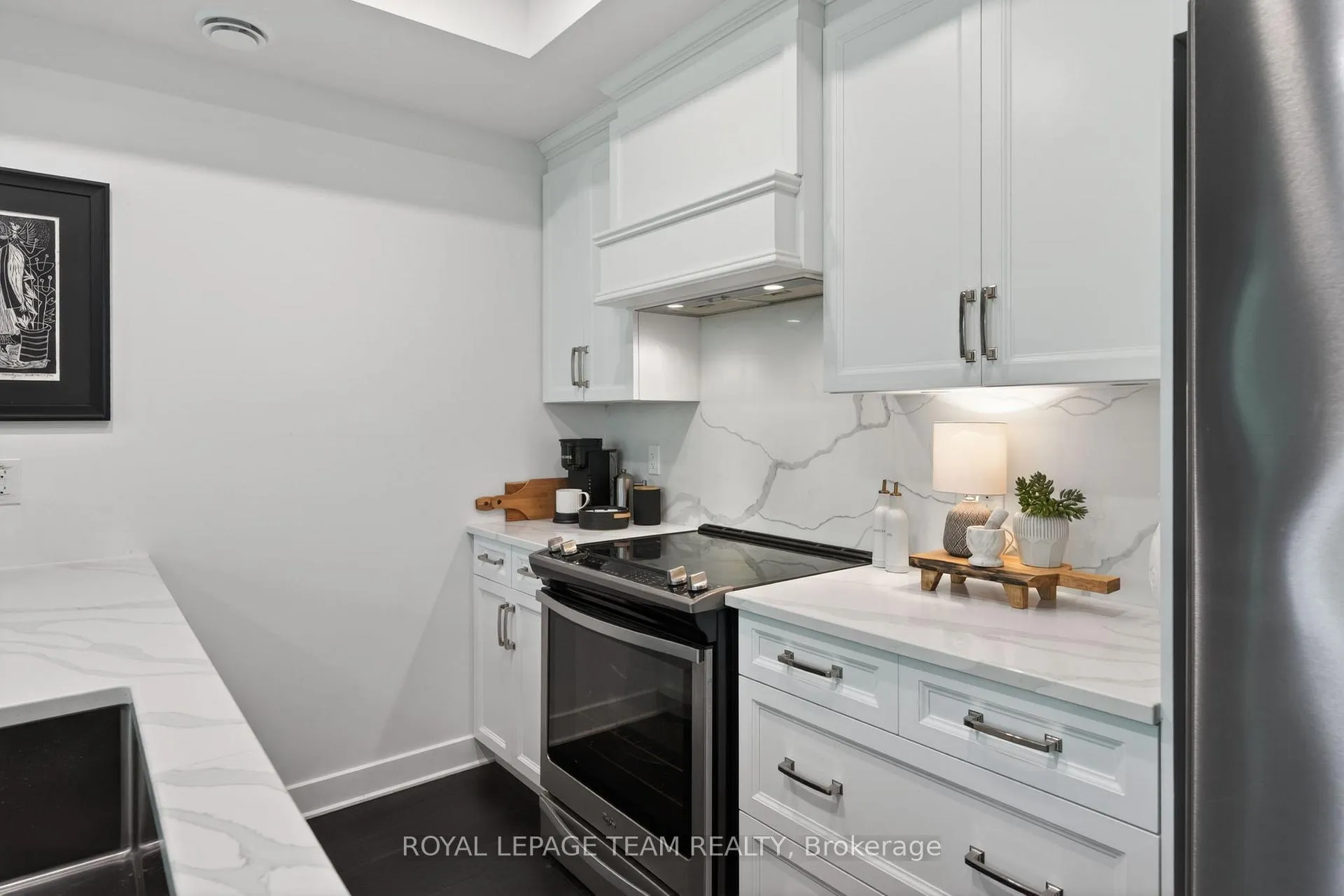 Photo 10 of Unit 30, 542 Crescendo Private, Ottawa, Riverside South/Gloucester Glen — HOMEH