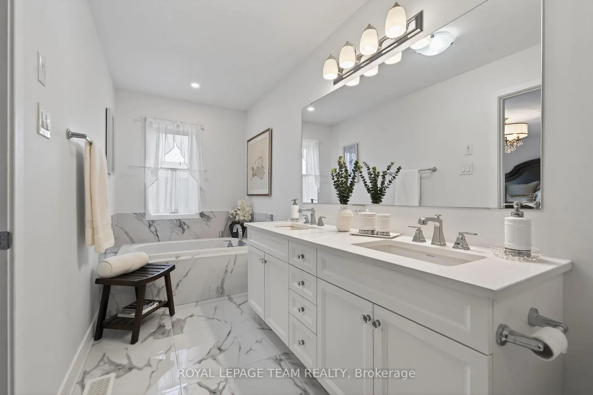 Photo 36 of Unit 30, 542 Crescendo Private, Ottawa, Riverside South/Gloucester Glen — HOMEH