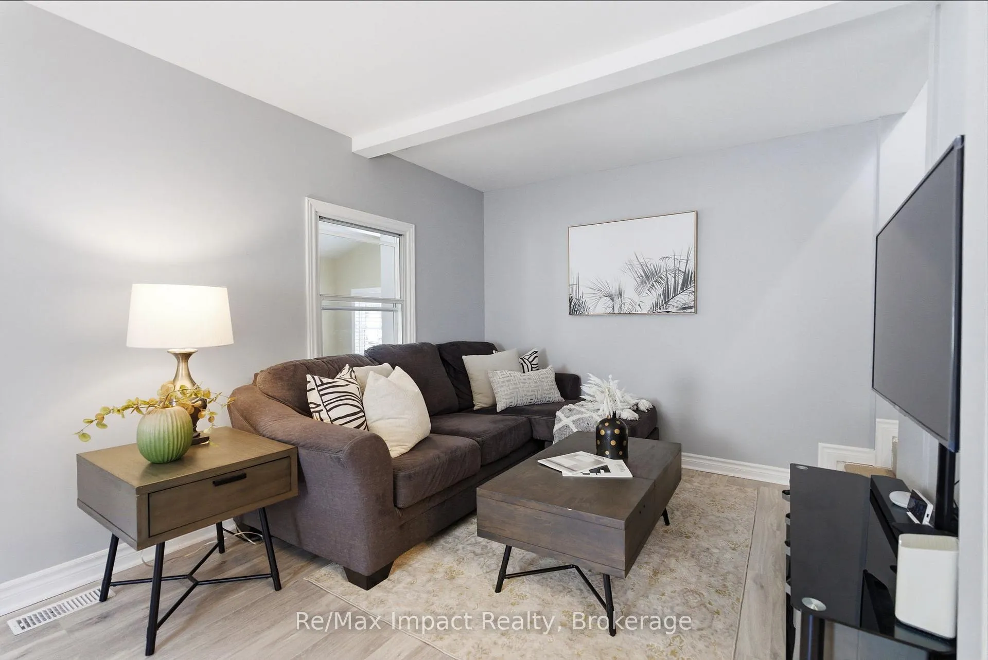 Photo 6 of 239 Verdun Road, Oshawa, Central — HOMEH