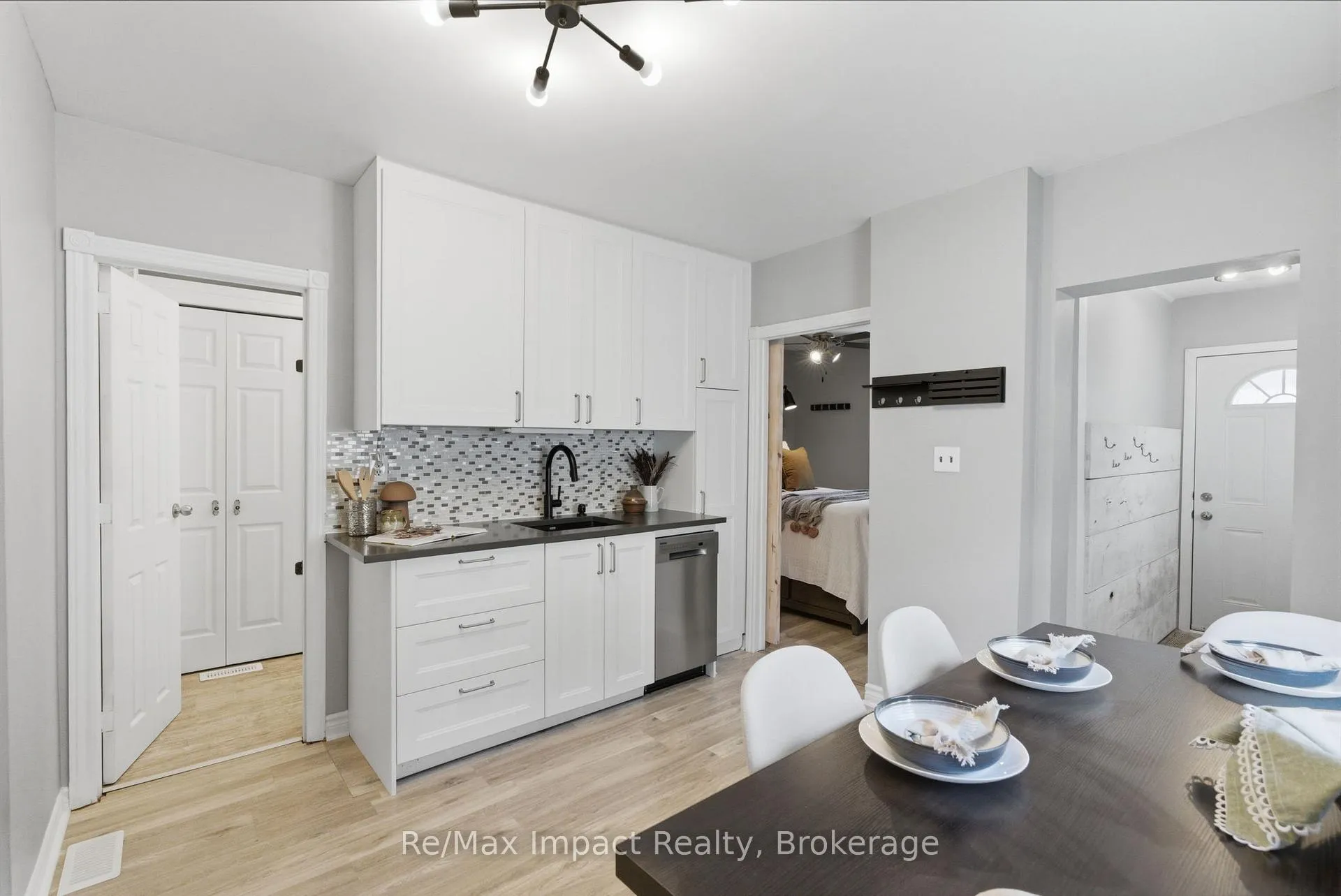 Photo 15 of 239 Verdun Road, Oshawa, Central — HOMEH