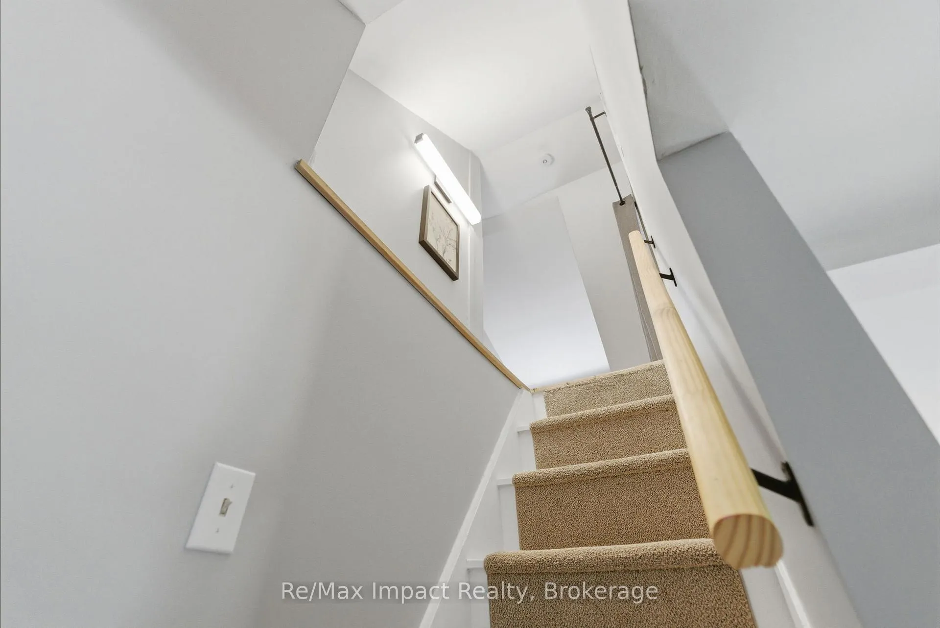 Photo 27 of 239 Verdun Road, Oshawa, Central — HOMEH