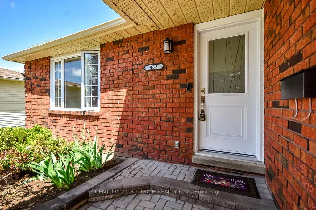 Photo 3 of 863 Birchwood Drive, Midland — HOMEH