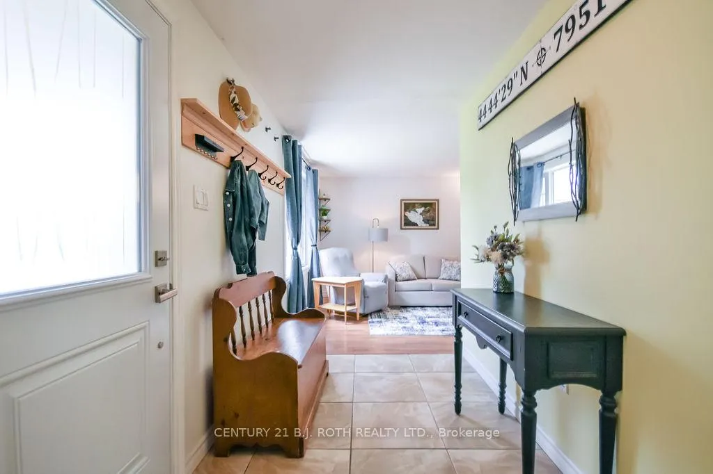 Photo 4 of 863 Birchwood Drive, Midland — HOMEH