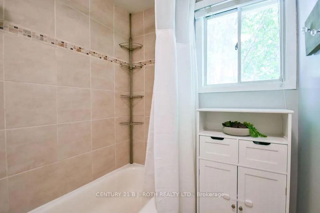 Photo 16 of 863 Birchwood Drive, Midland — HOMEH