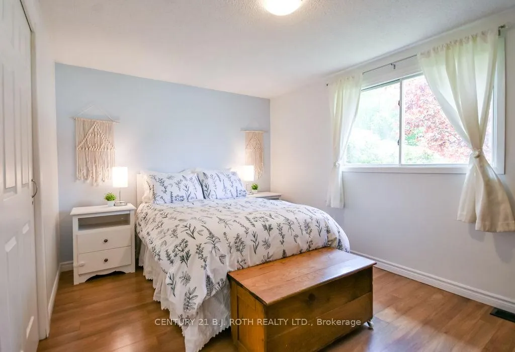 Photo 17 of 863 Birchwood Drive, Midland — HOMEH