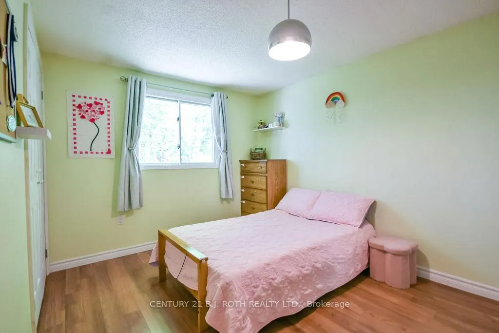 Photo 19 of 863 Birchwood Drive, Midland — HOMEH