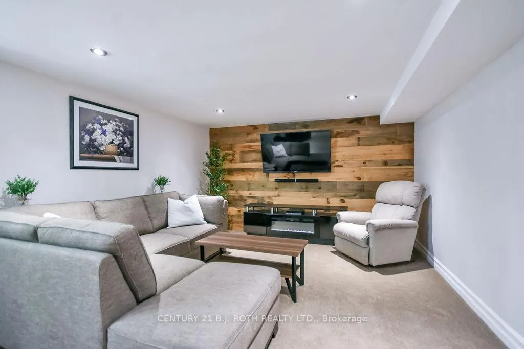 Photo 23 of 863 Birchwood Drive, Midland — HOMEH