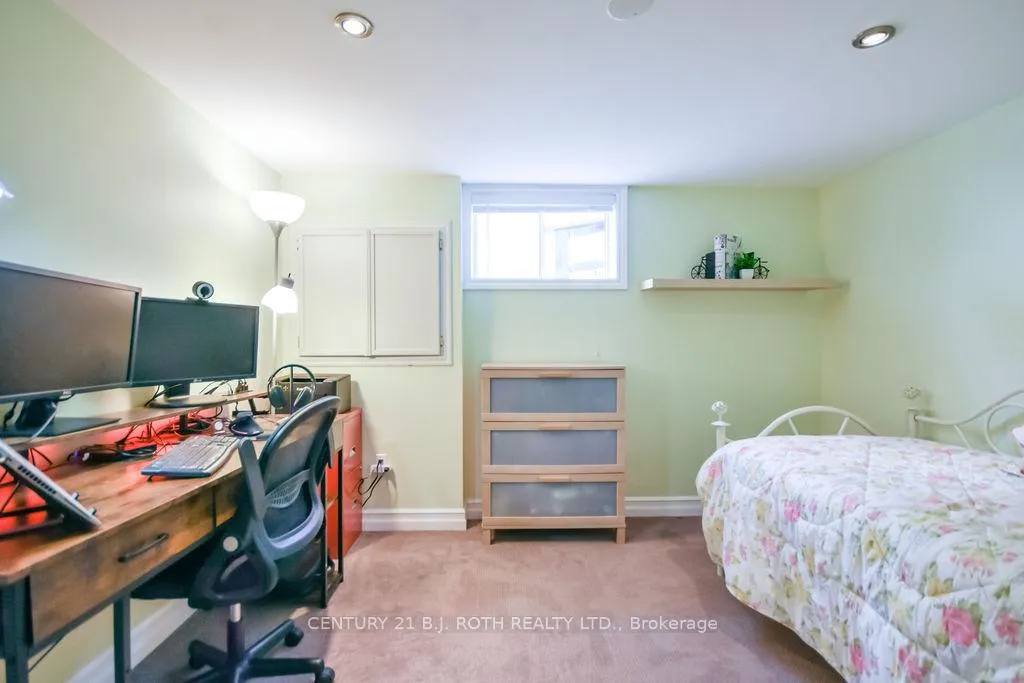 Photo 27 of 863 Birchwood Drive, Midland — HOMEH