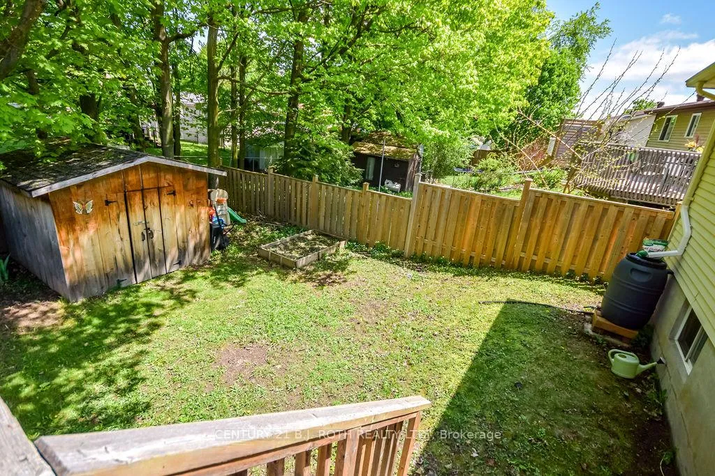 Photo 30 of 863 Birchwood Drive, Midland — HOMEH