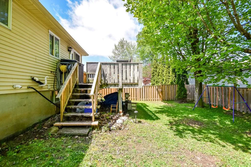 Photo 32 of 863 Birchwood Drive, Midland — HOMEH