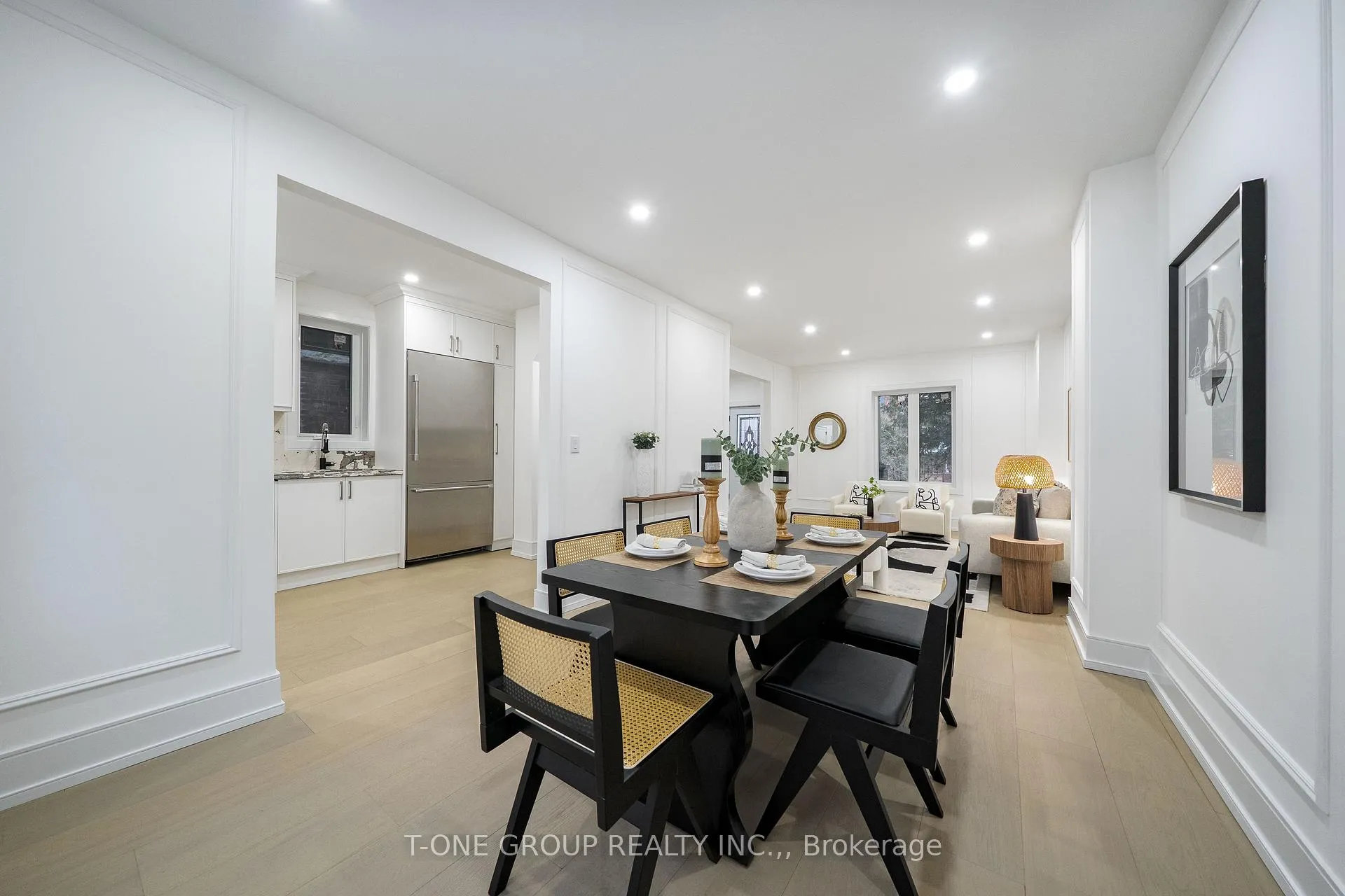 Photo 8 of 177 Glendale Avenue, Toronto, High Park-Swansea — HOMEH