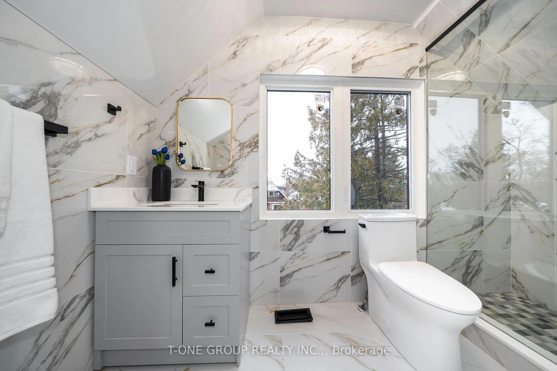 Photo 19 of 177 Glendale Avenue, Toronto, High Park-Swansea — HOMEH