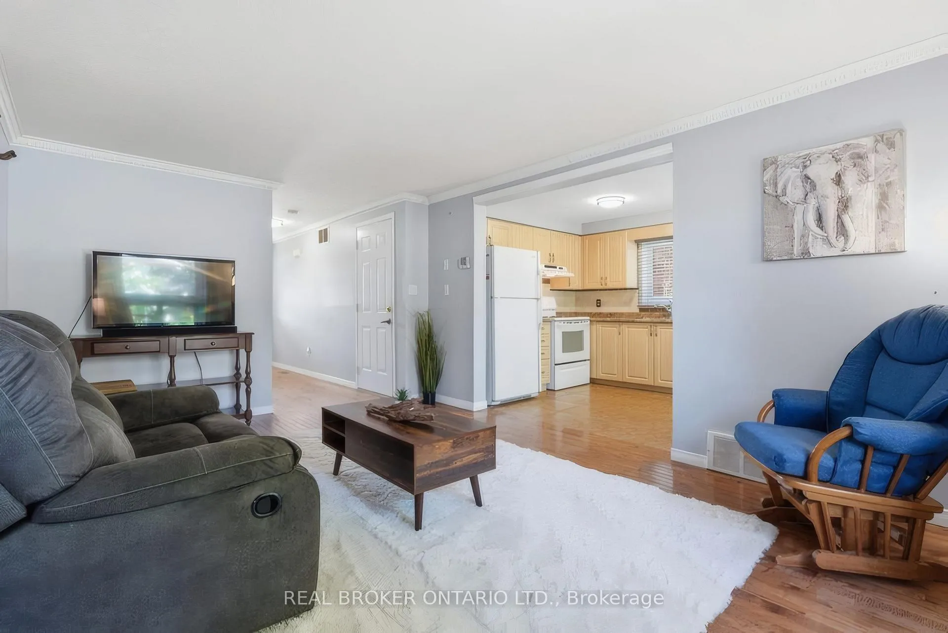 Photo 4 of 1089 Copper Leaf Crescent, Kitchener, Trussler — HOMEH