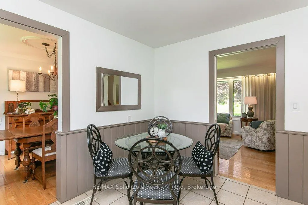 Photo 11 of 78 Inwood Crescent, Kitchener — HOMEH