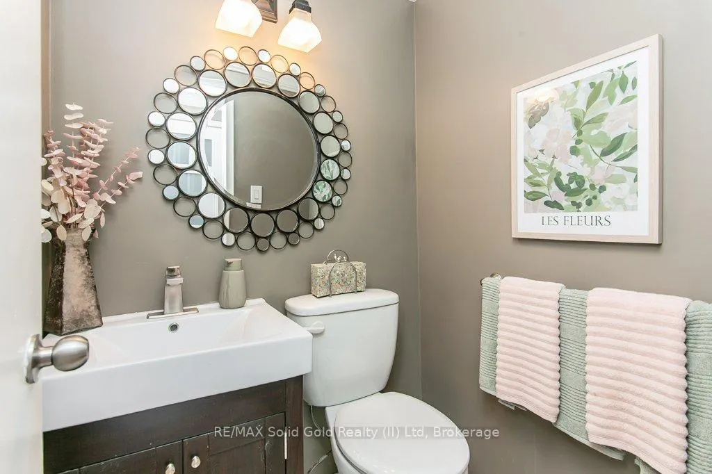 Photo 27 of 78 Inwood Crescent, Kitchener — HOMEH