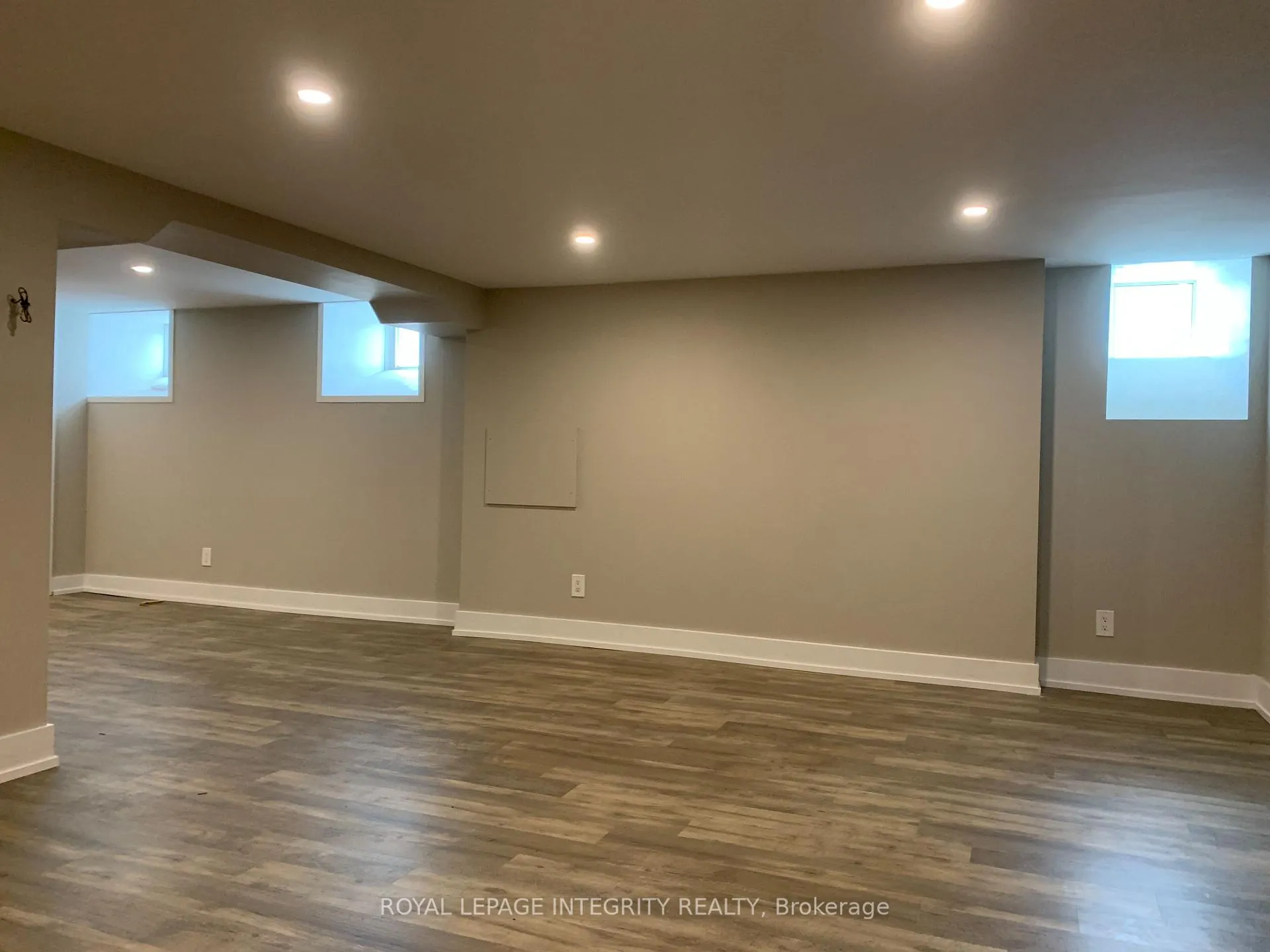 Photo 6 of Unit B, 468 Besserer Street, Ottawa, Sandy Hill — HOMEH