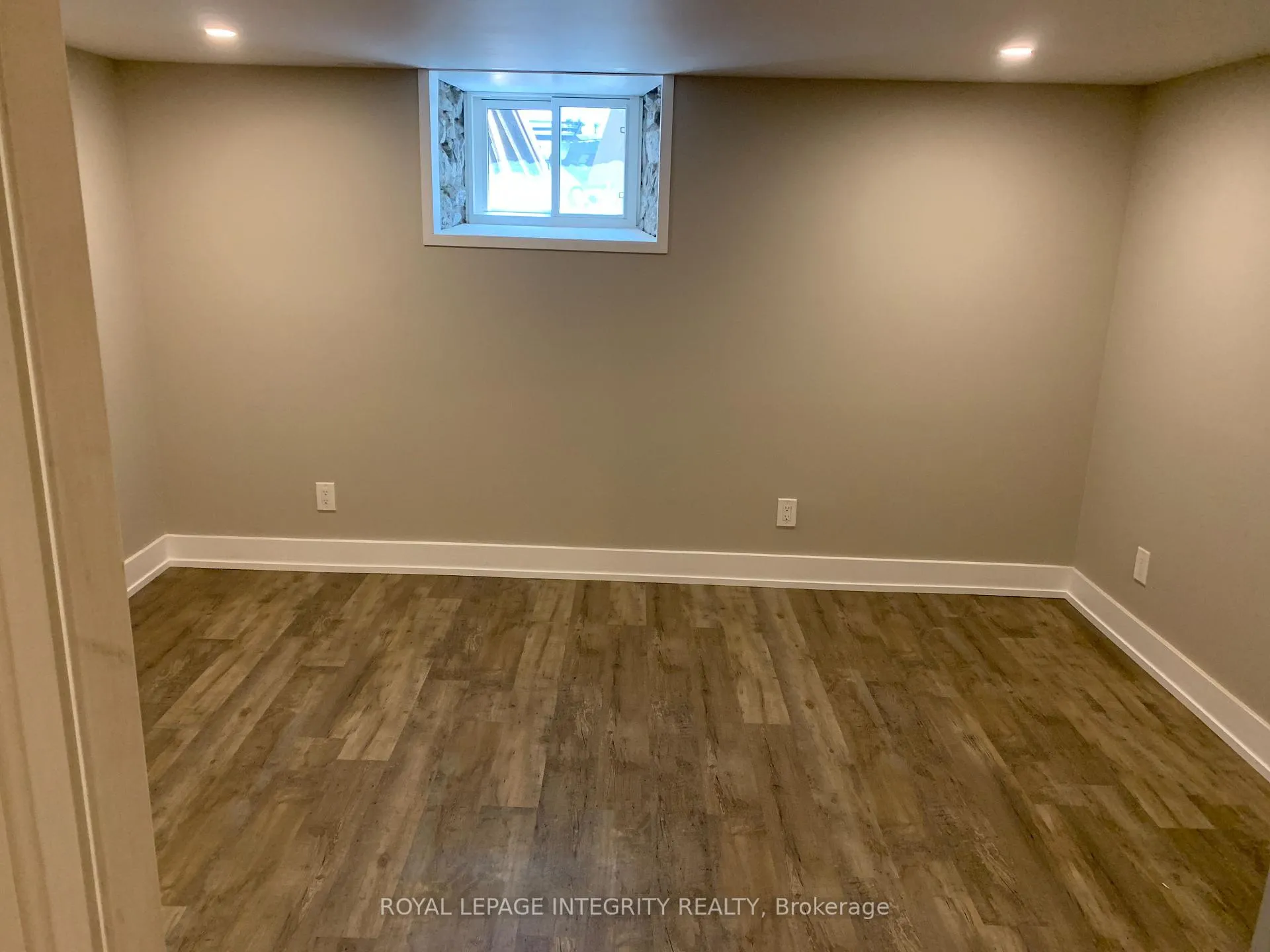 Photo 7 of Unit B, 468 Besserer Street, Ottawa, Sandy Hill — HOMEH