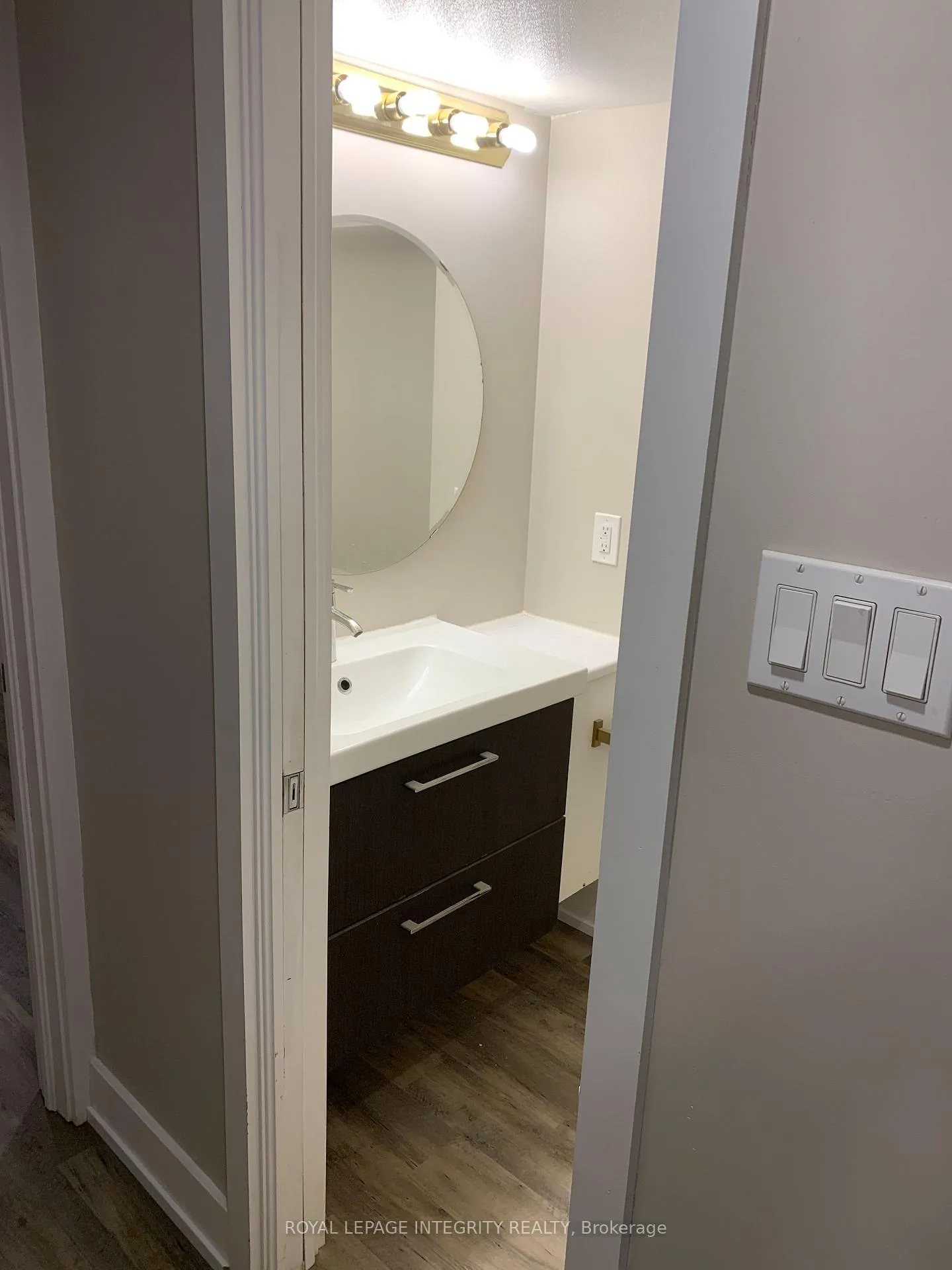 Photo 10 of Unit B, 468 Besserer Street, Ottawa, Sandy Hill — HOMEH
